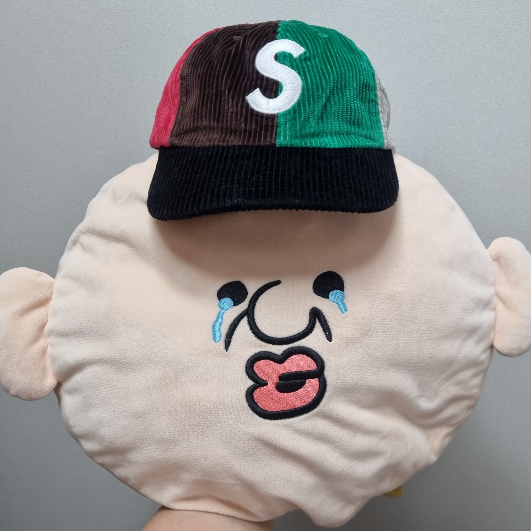 Supreme Corduroy S Logo 6-Panel Multicolor - 24FW 착용 스타일