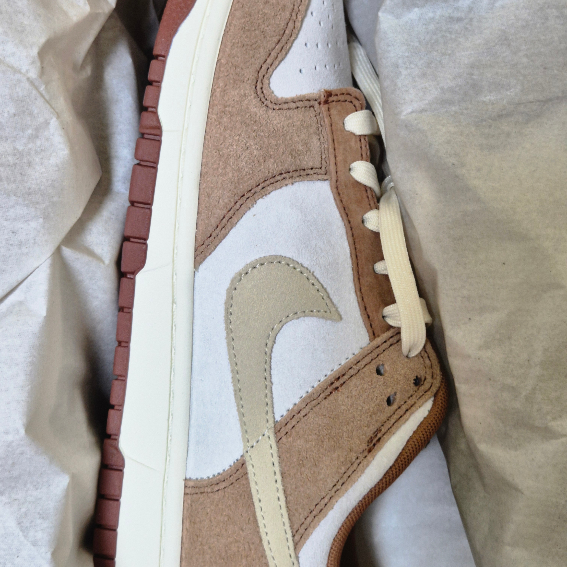 Nike Dunk Low Pro Premium Medium Curry 착용 스타일