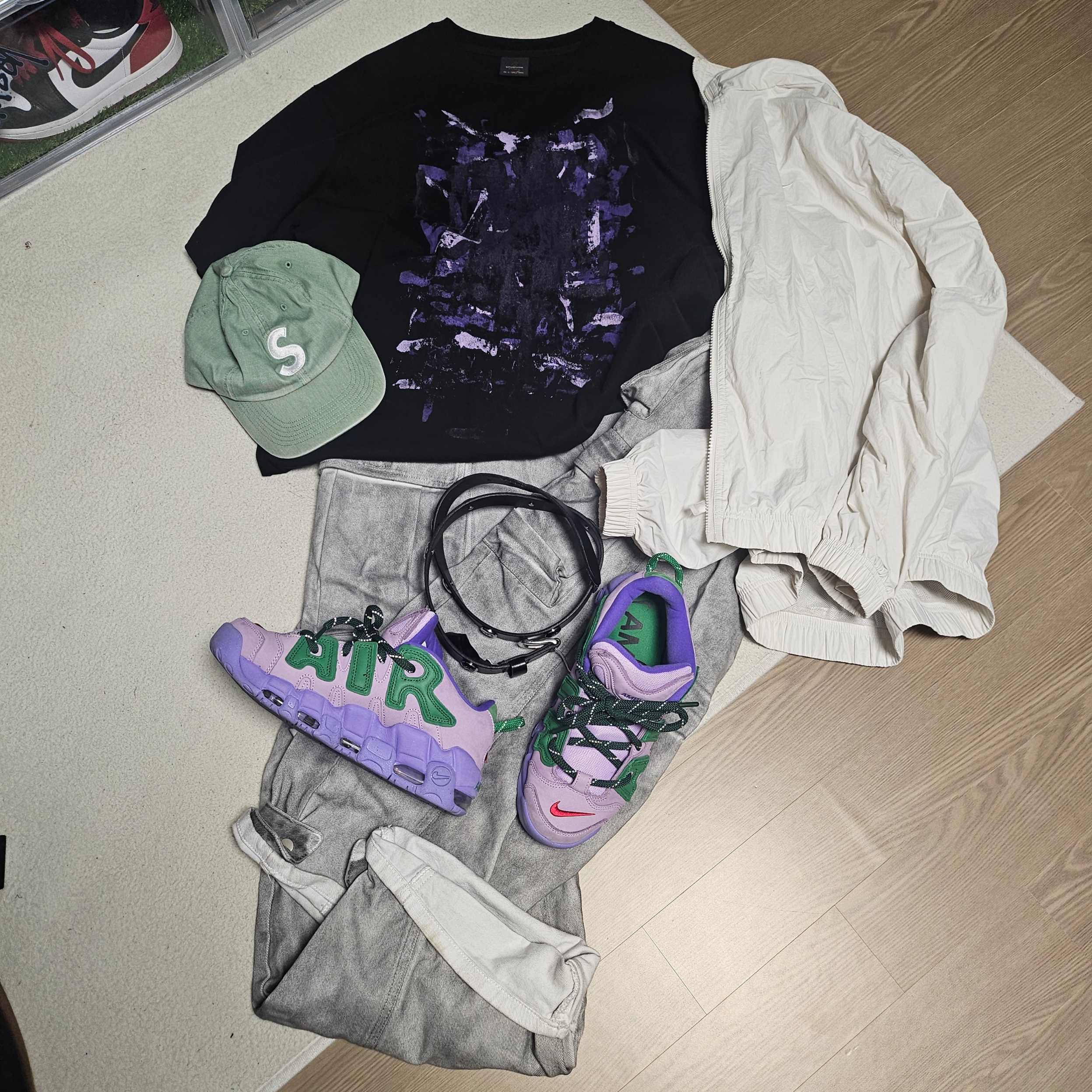 Supreme Pigment Print S Logo 6-Panel Light Sage - 22FW, Nike NRG Solo Swoosh Woven Track Jacket Phantom White - US/EU 착용 스타일