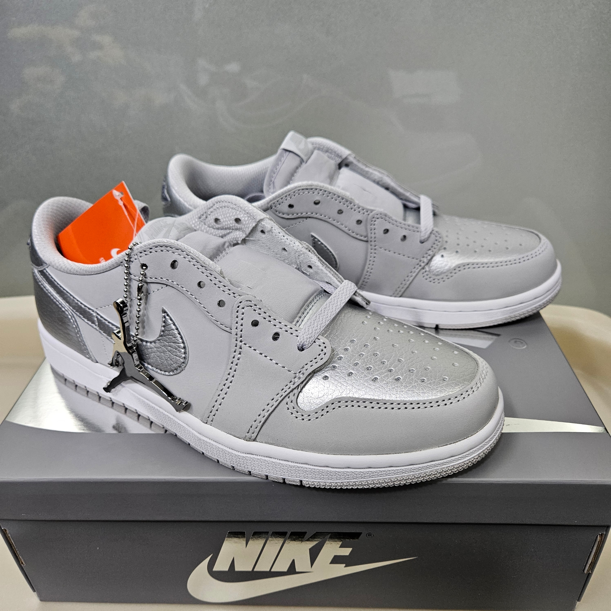 Jordan 1 Retro Low OG Silver 착용 스타일