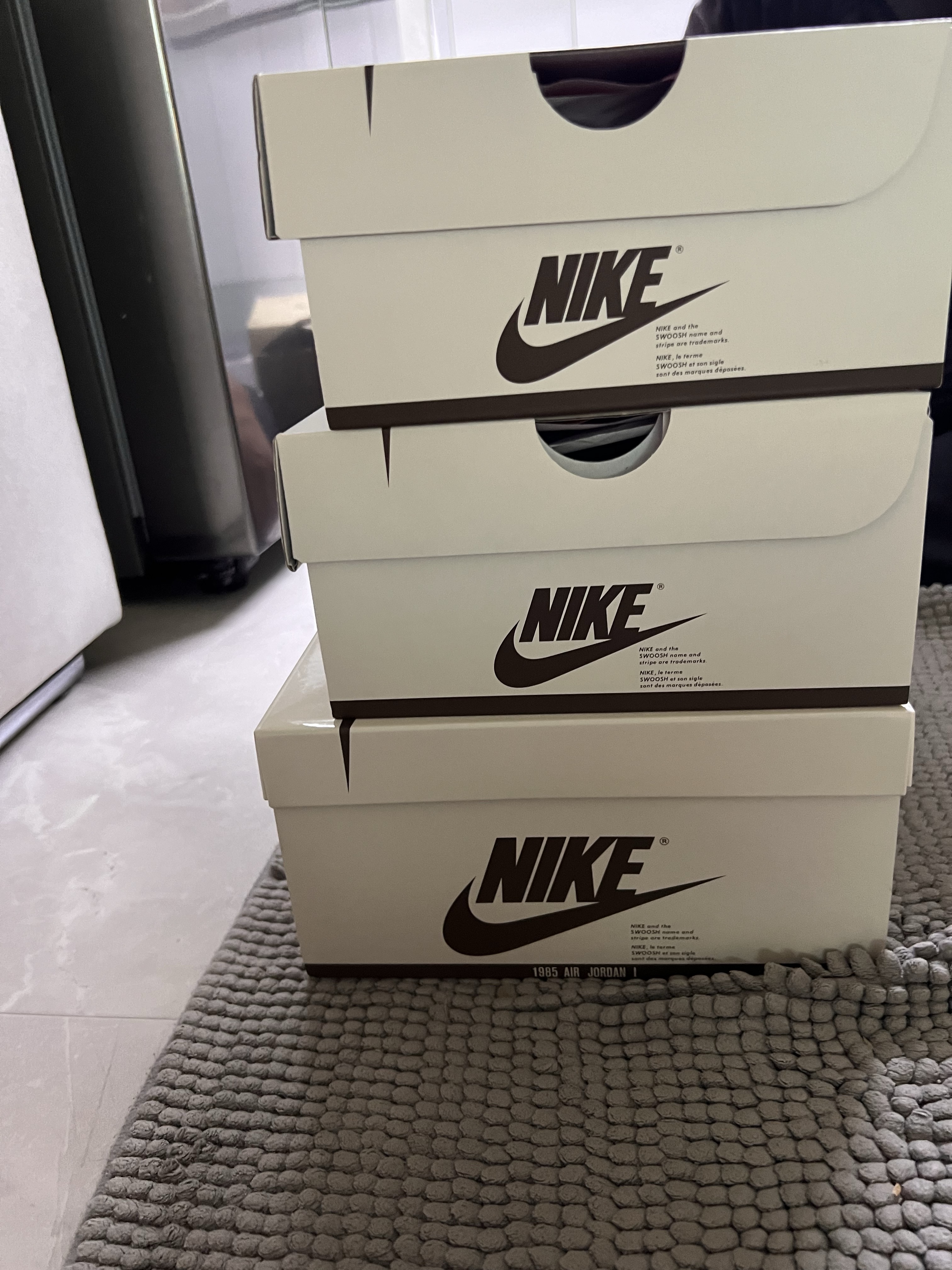Jordan 1 x Travis Scott Retro Low OG SP Reverse Olive, (PS) Jordan 1 x Travis Scott Retro Low OG SP Reverse Olive 착용 스타일 - 1