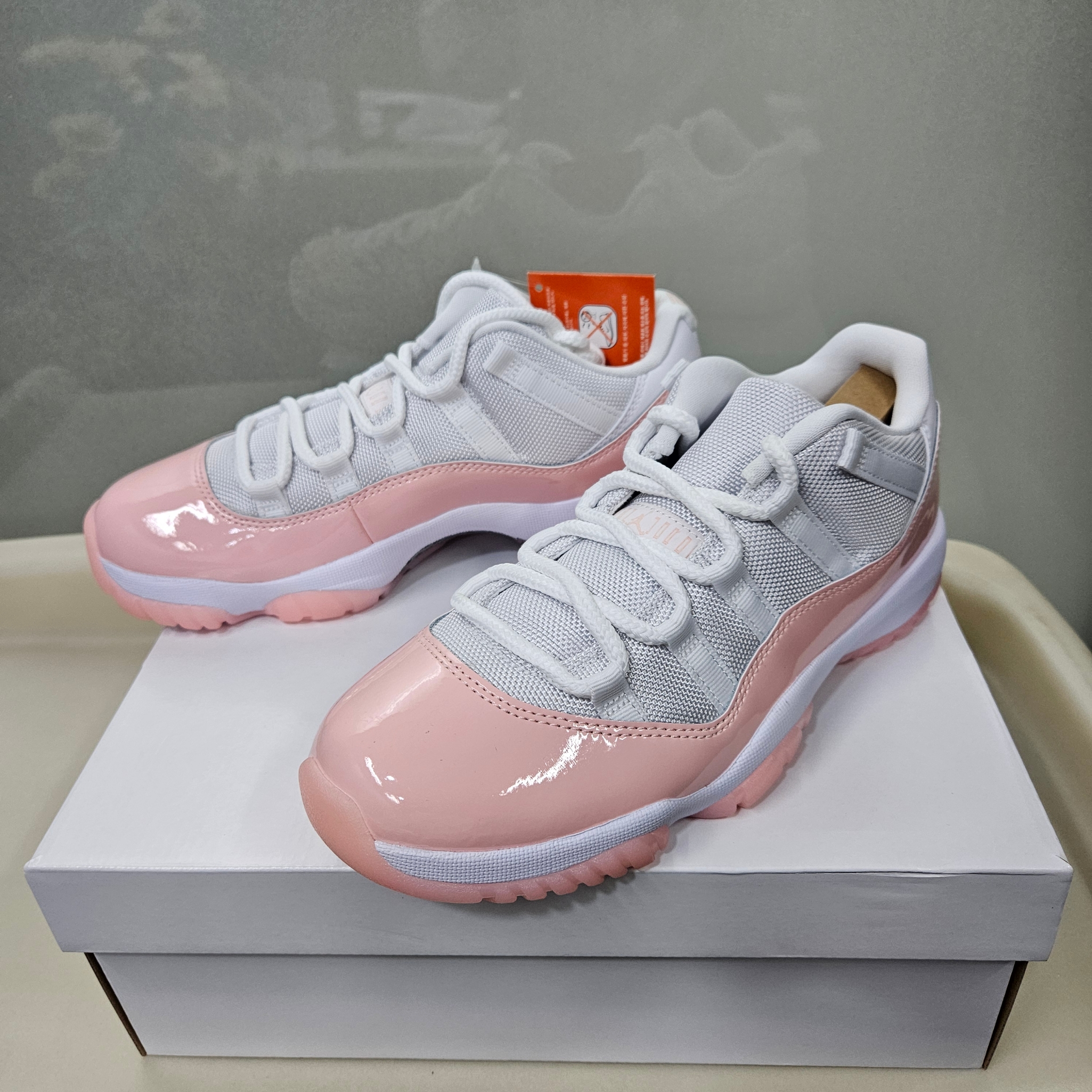 (W) Jordan 11 Retro Low Legend Pink 착용 스타일