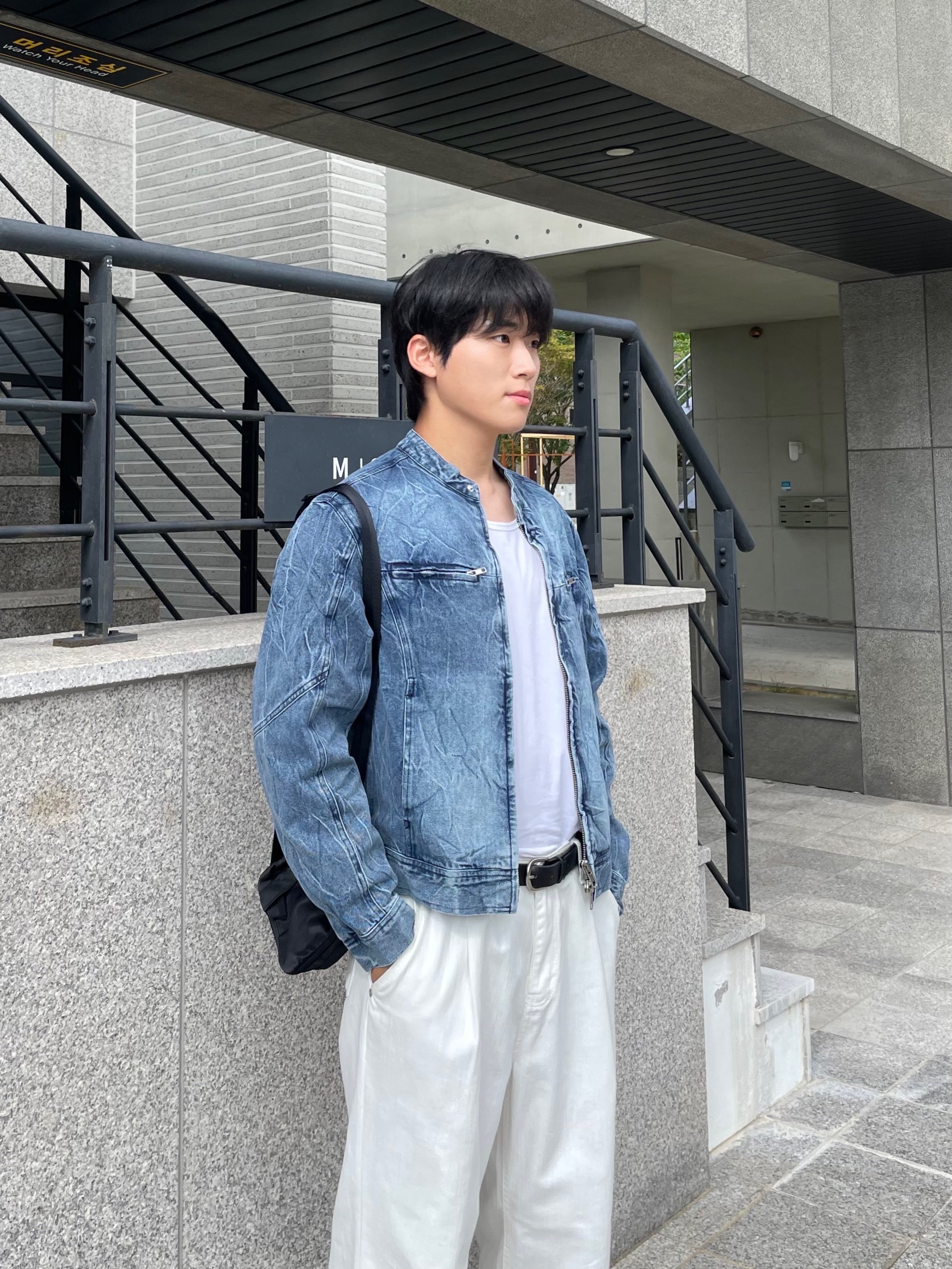 Porter Frame Shoulder Bag Black, Adidas Superstar Core Black White 착용 스타일 - 2