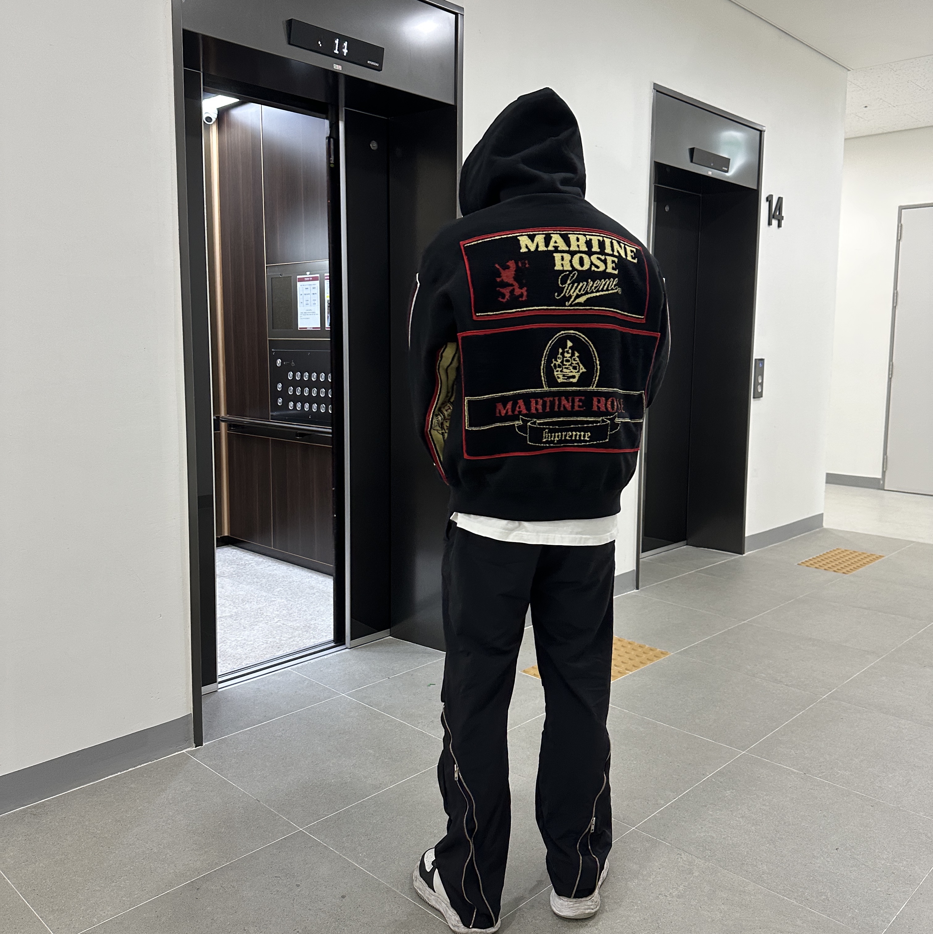 Supreme x Martine Rose Towel Zip Up Hooded Sweatshirt Black - 24FW 착용 스타일