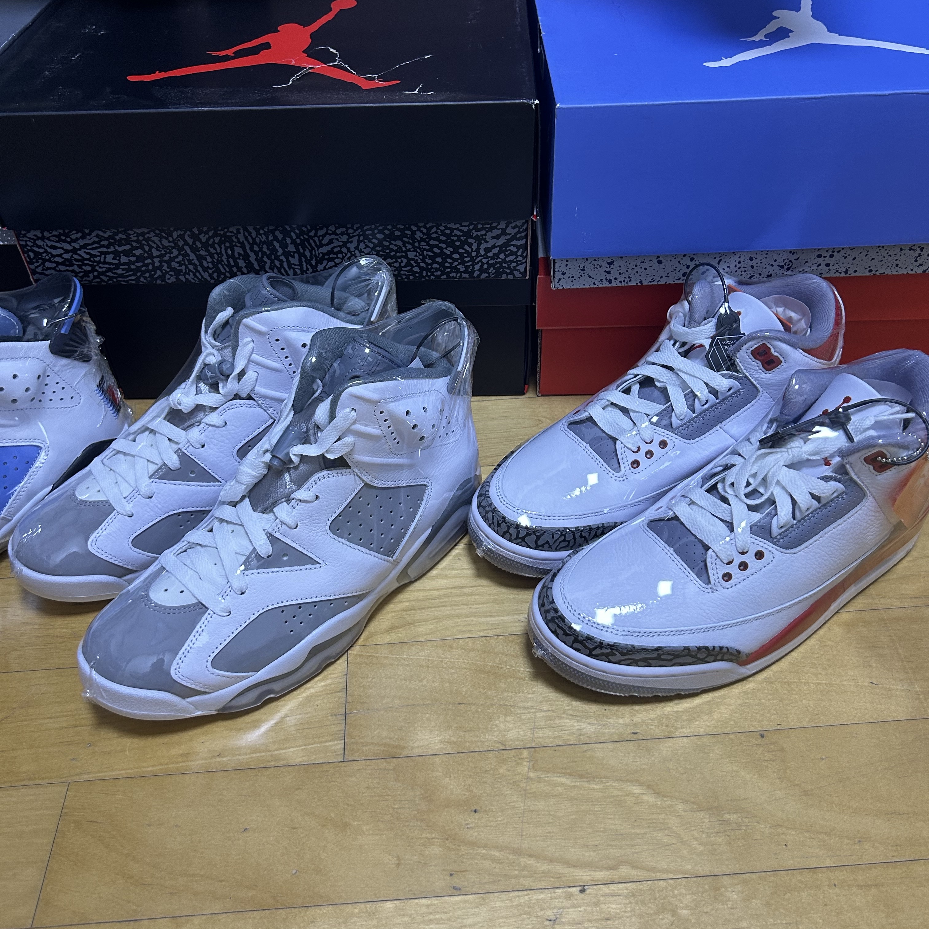 Jordan 6 Retro Cool Grey, Jordan 3 Retro Fire Red 2022 착용 스타일