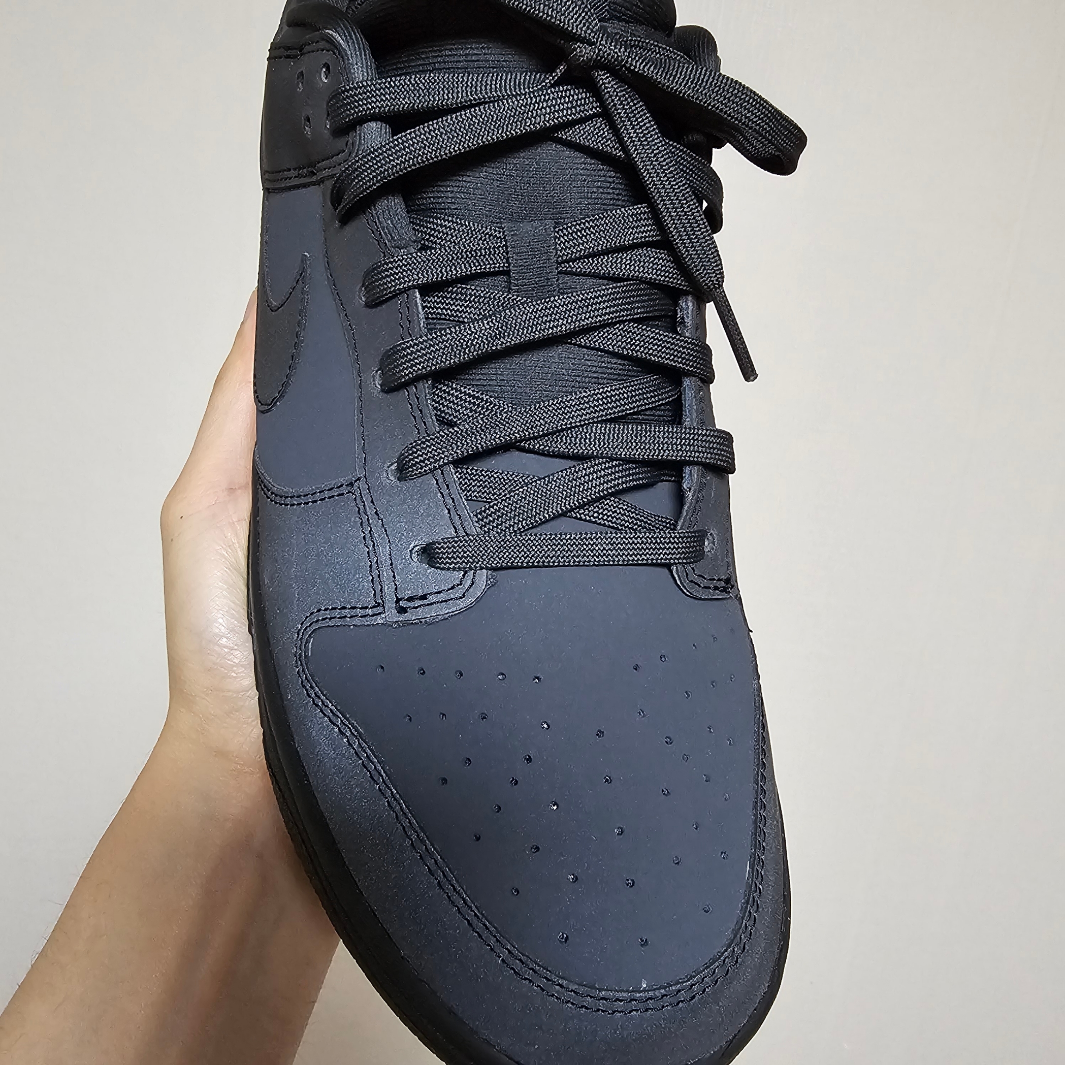 (W) Nike Dunk Low Anthracite Black 착용 스타일 - 2