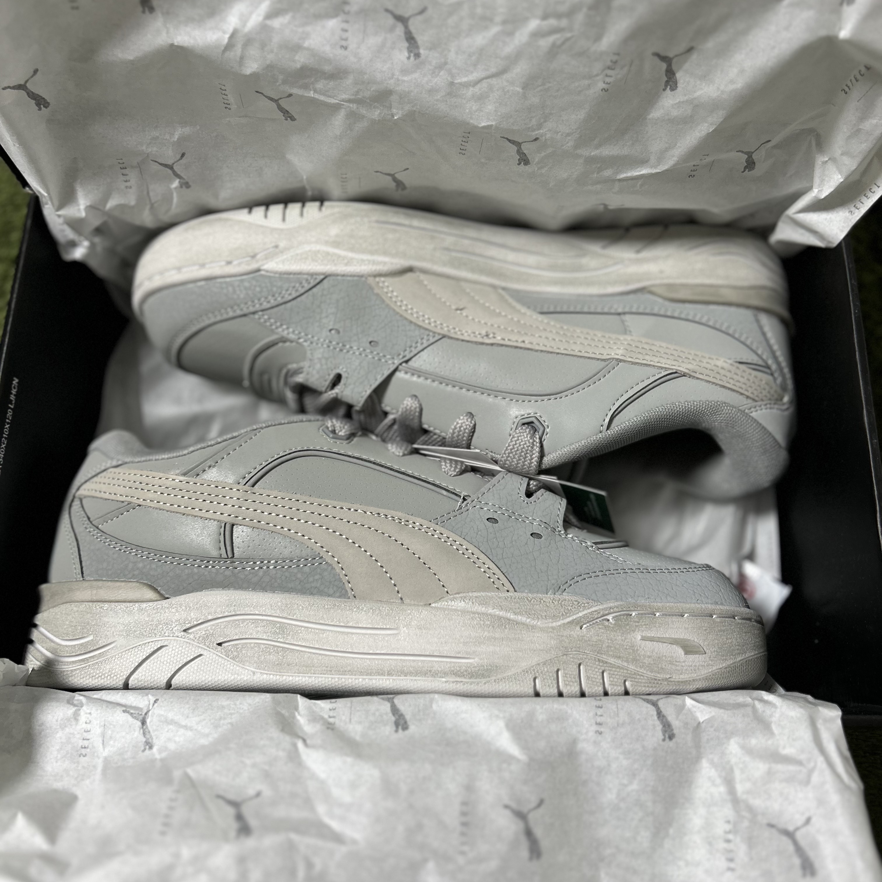 Puma 180 Reflective Smoke Gray Feather Gray 착용 스타일 - 8
