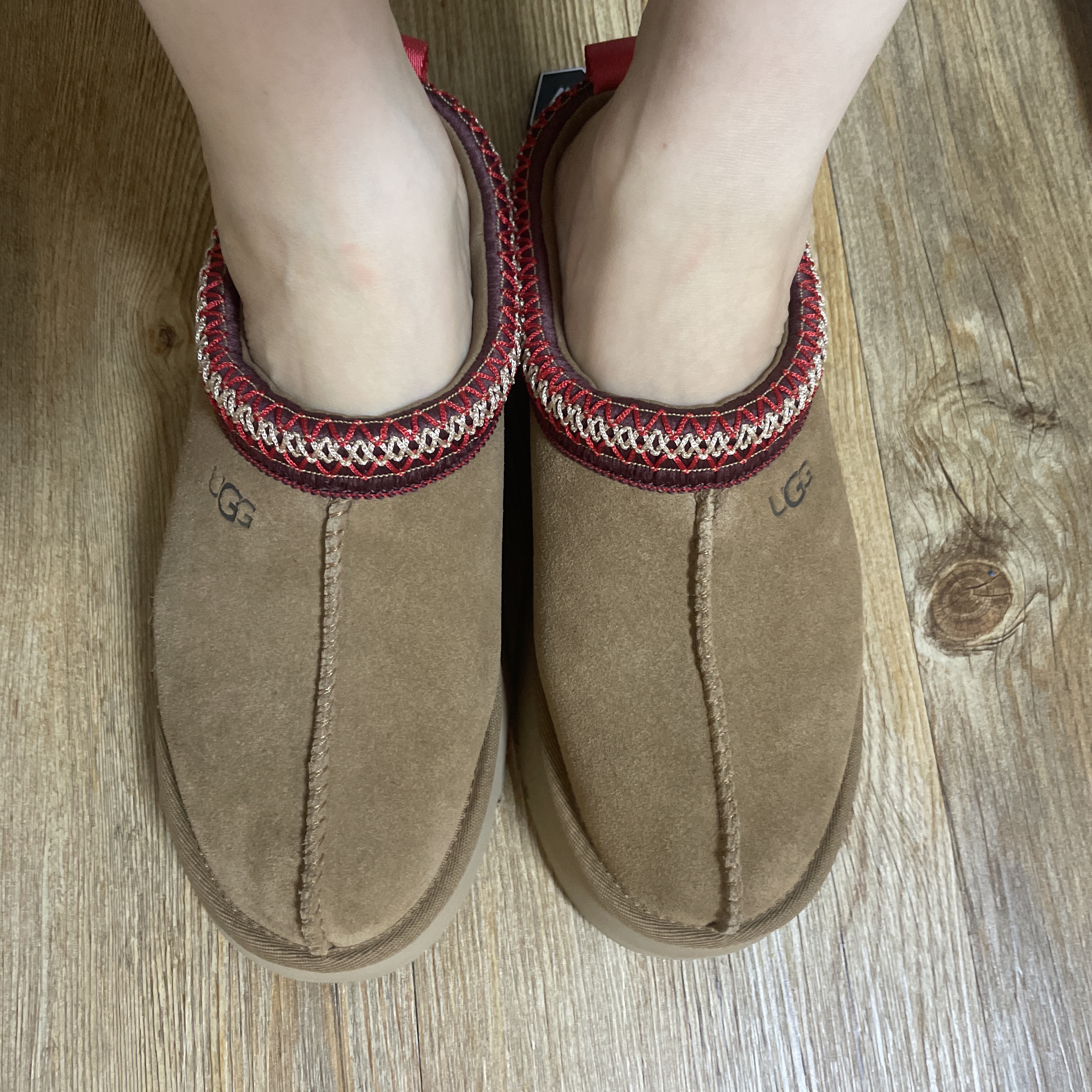(W) UGG Tazz Slipper Chestnut 착용 스타일