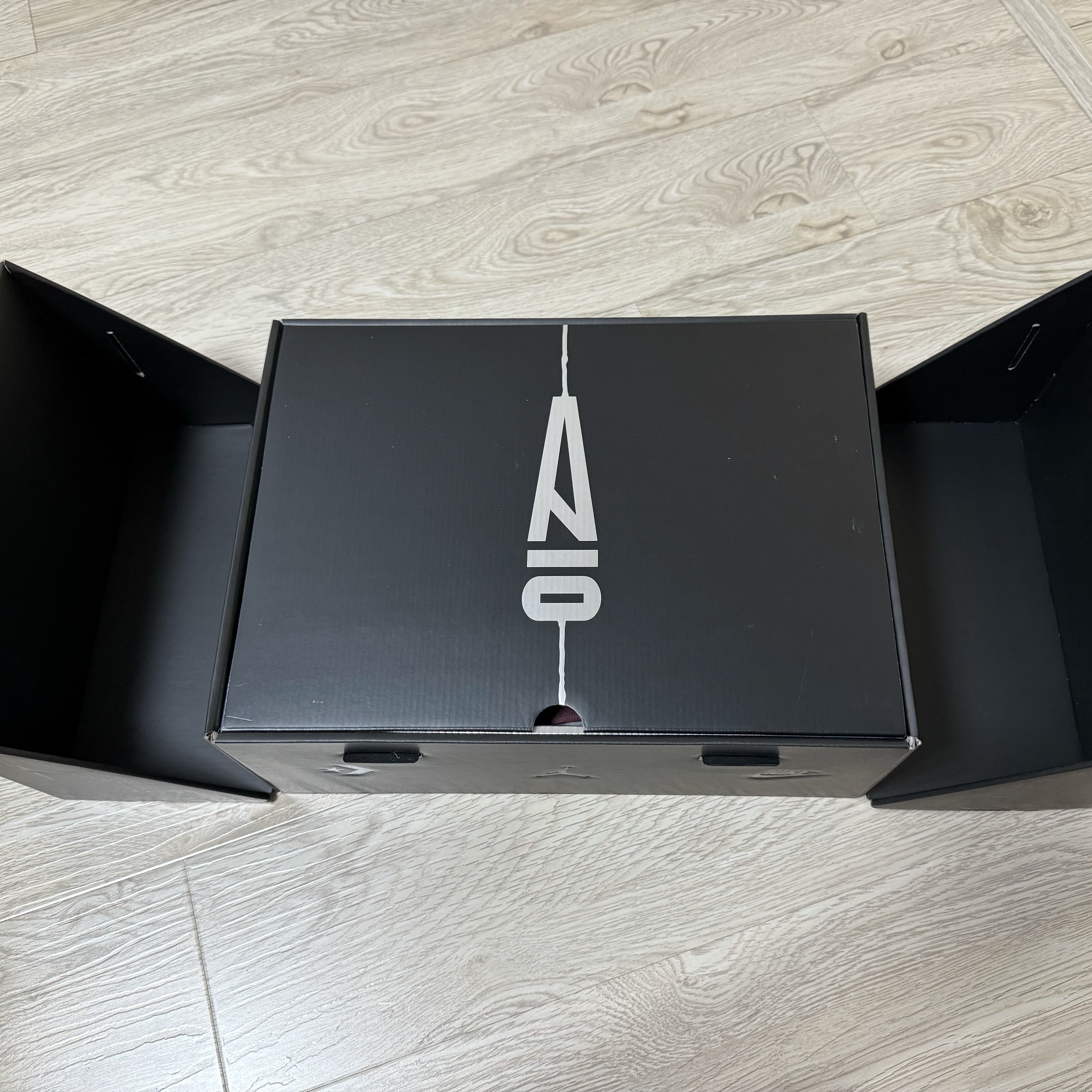 (W) Jordan 4 x A Ma Maniere Retro OG SP W.Y.W.S. 착용 스타일 - 2