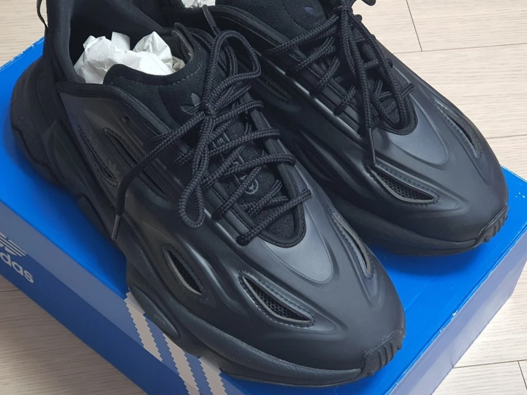 Adidas Ozweego Celox Core Black 착용 스타일 - 2