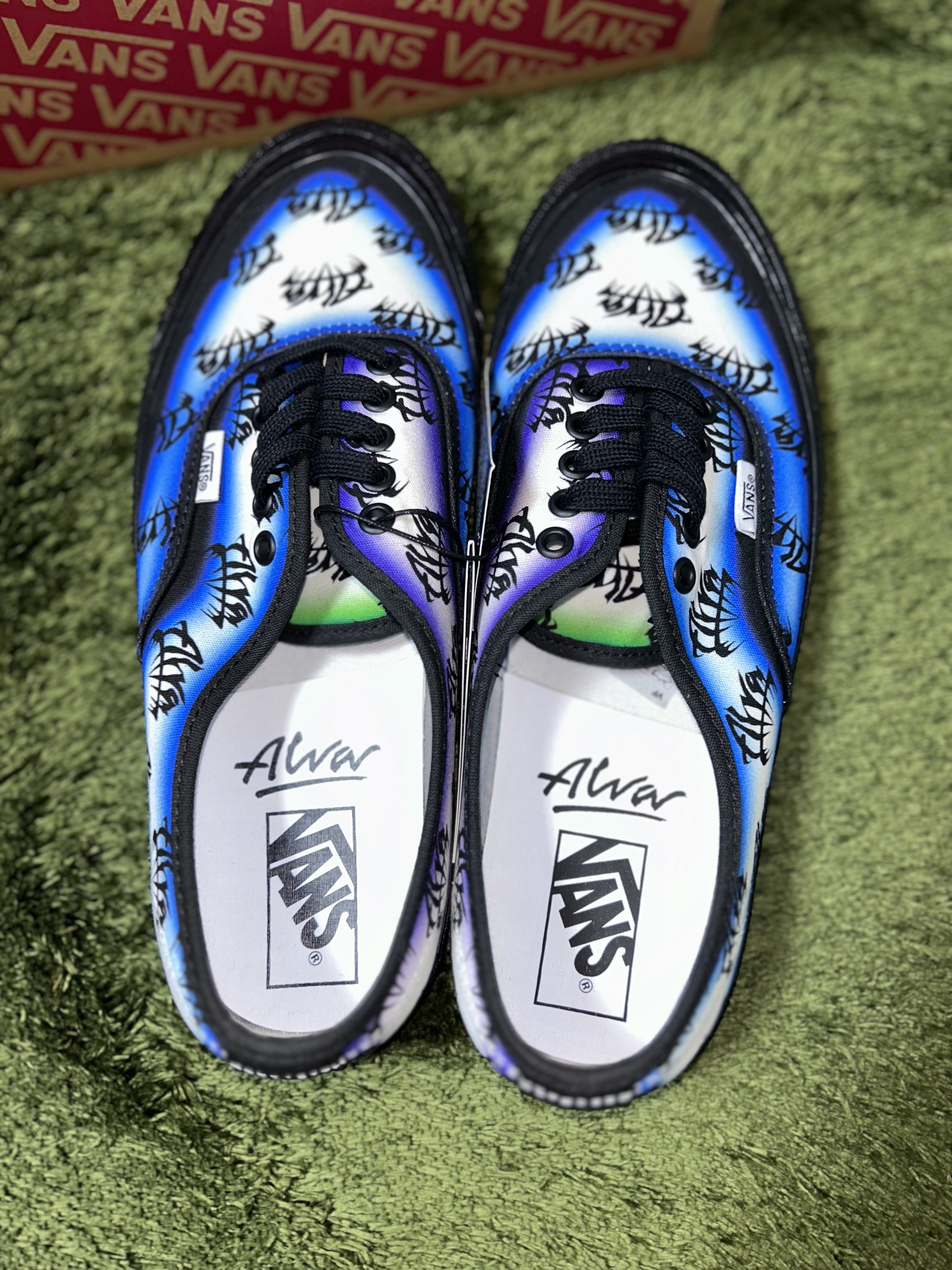 Vans x Alva Skates Authentic 44 DX Anaheim Factory Halo Multi 착용 스타일 - 3