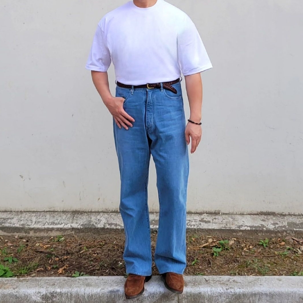 Auralee Selvedge Faded Light Denim Pants Light Indigo, Alden 9901 Cordovan Plain Toe Blucher Oxford Black - E 착용 스타일 - 2