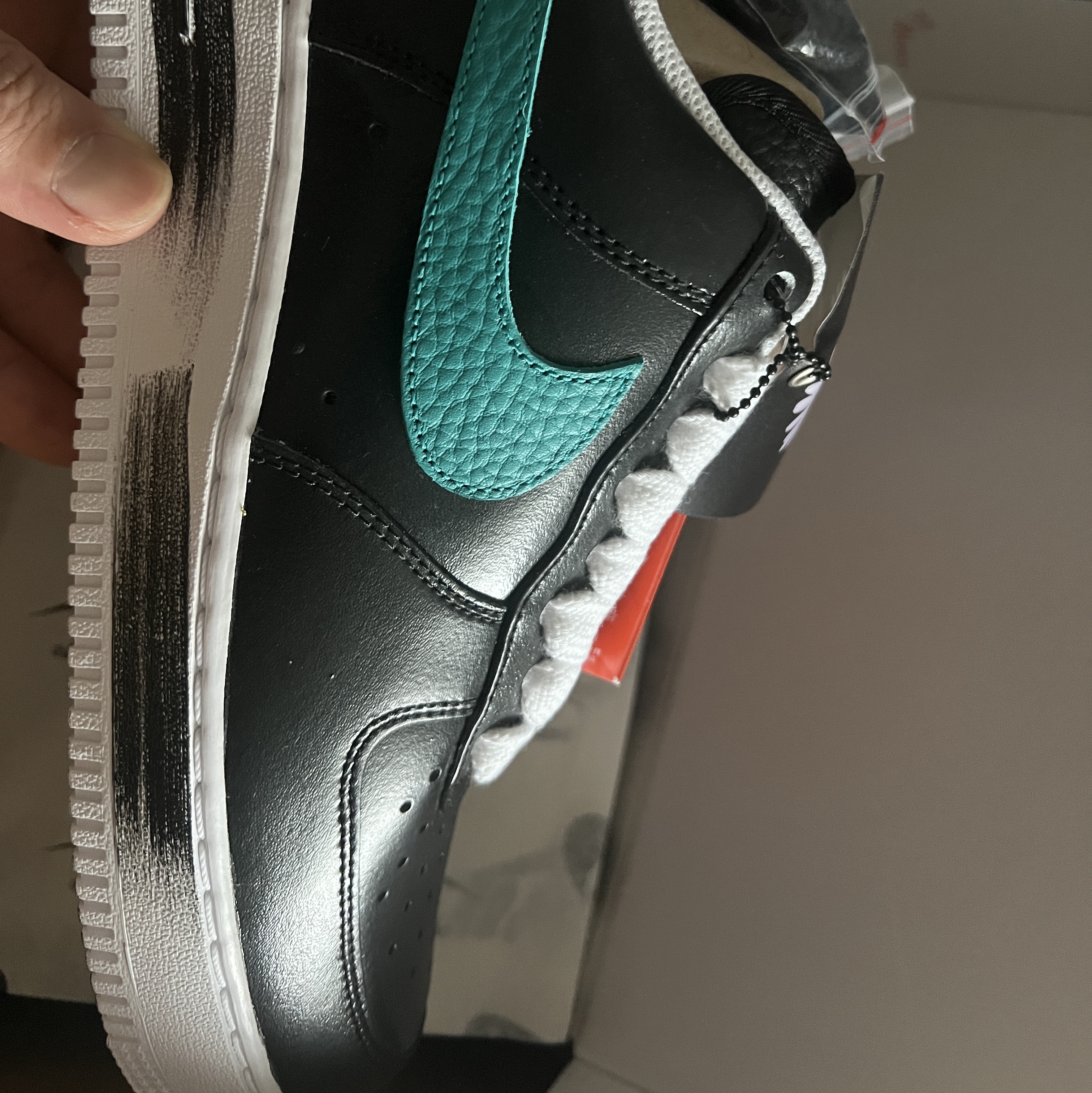 Nike x Peaceminusone Air Force 1 Low Para-Noise 3.0 Black and Multicolor 착용 스타일