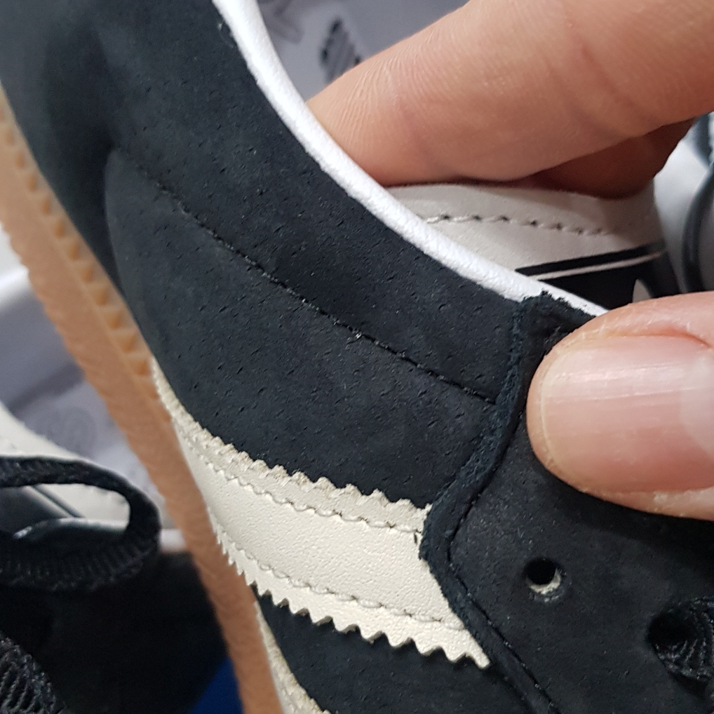 (W) Adidas Samba OG Core Black Wonder White 착용 스타일 - 6