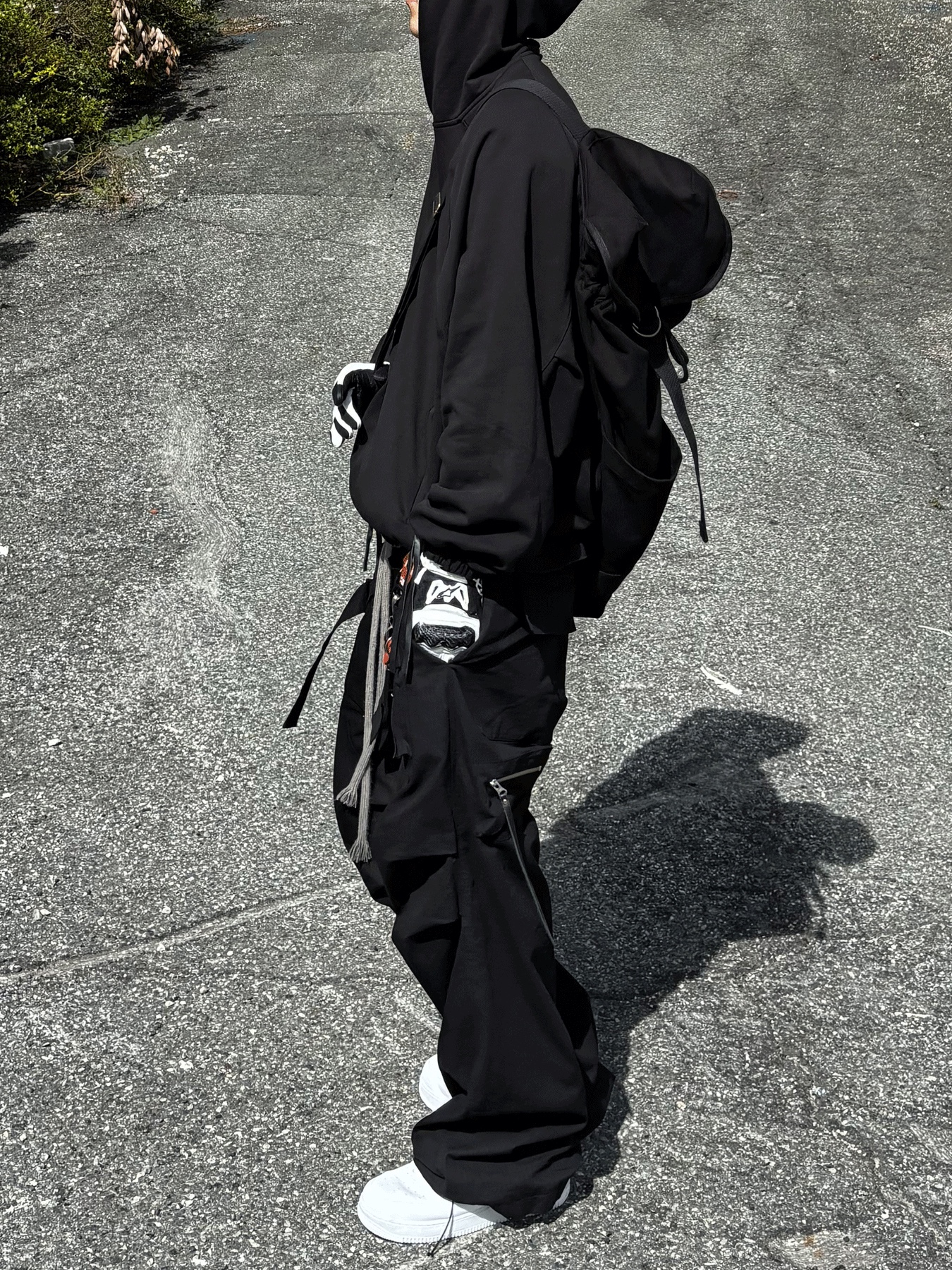 Nike Air Force 1 '07 Low White, Wapworks Wide Safety Cargo Pants Black 착용 스타일 - 3