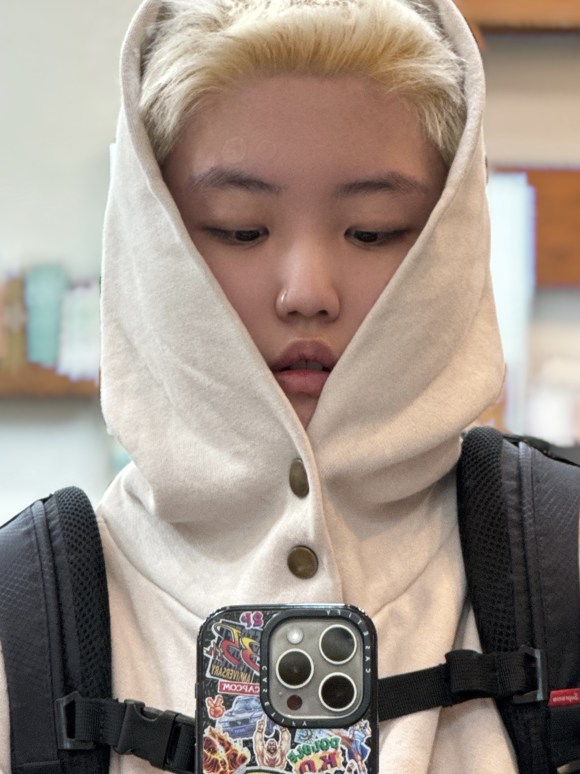 Supreme Backpack Black - 22SS 착용 스타일