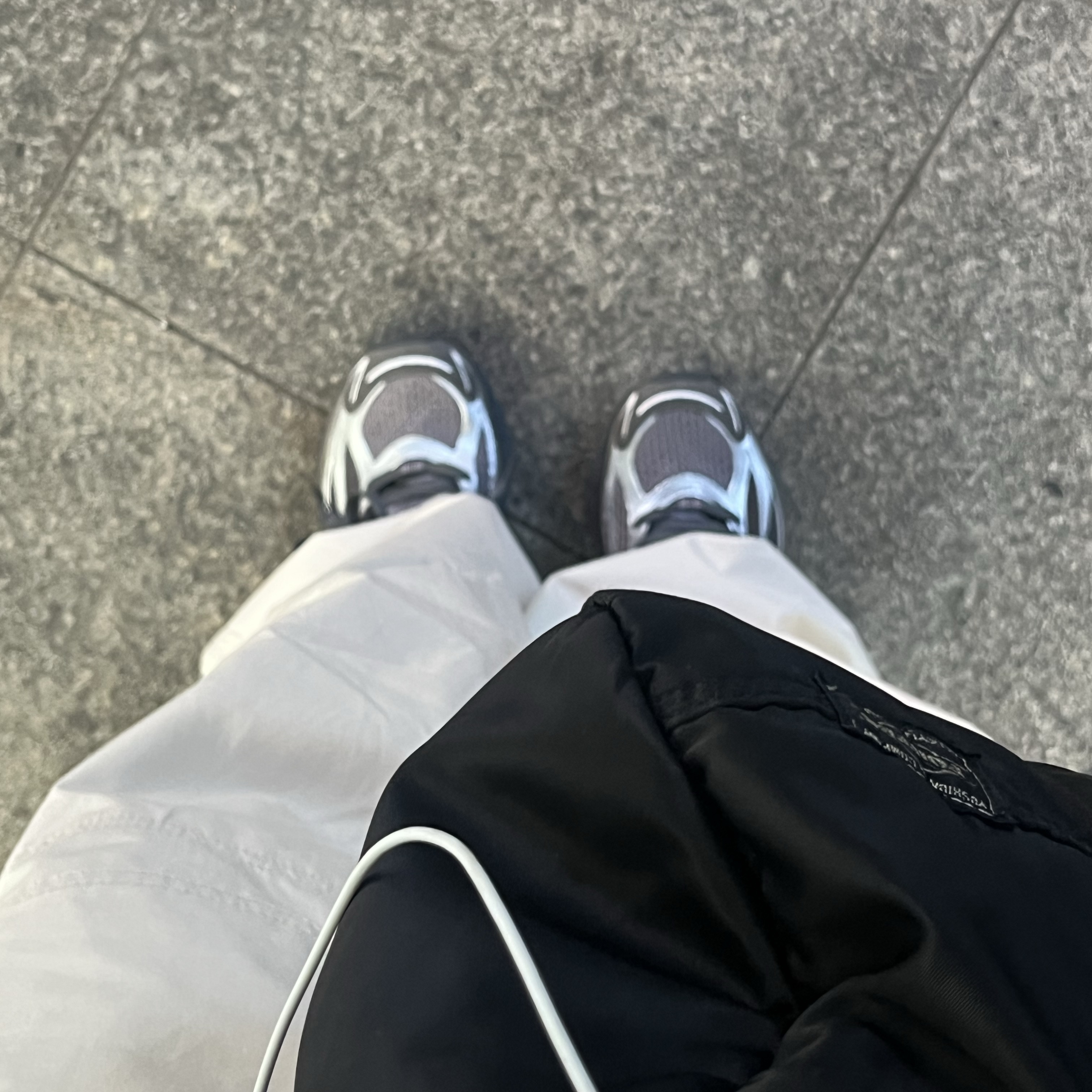 Adidas x Song for the Mute Adistar Cushion Taupe Metallic Granite 착용 스타일