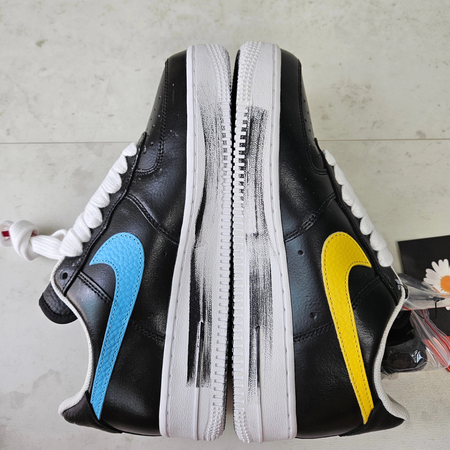 Nike x Peaceminusone Air Force 1 Low Para-Noise 3.0 Black and Multicolor 착용 스타일 - 3