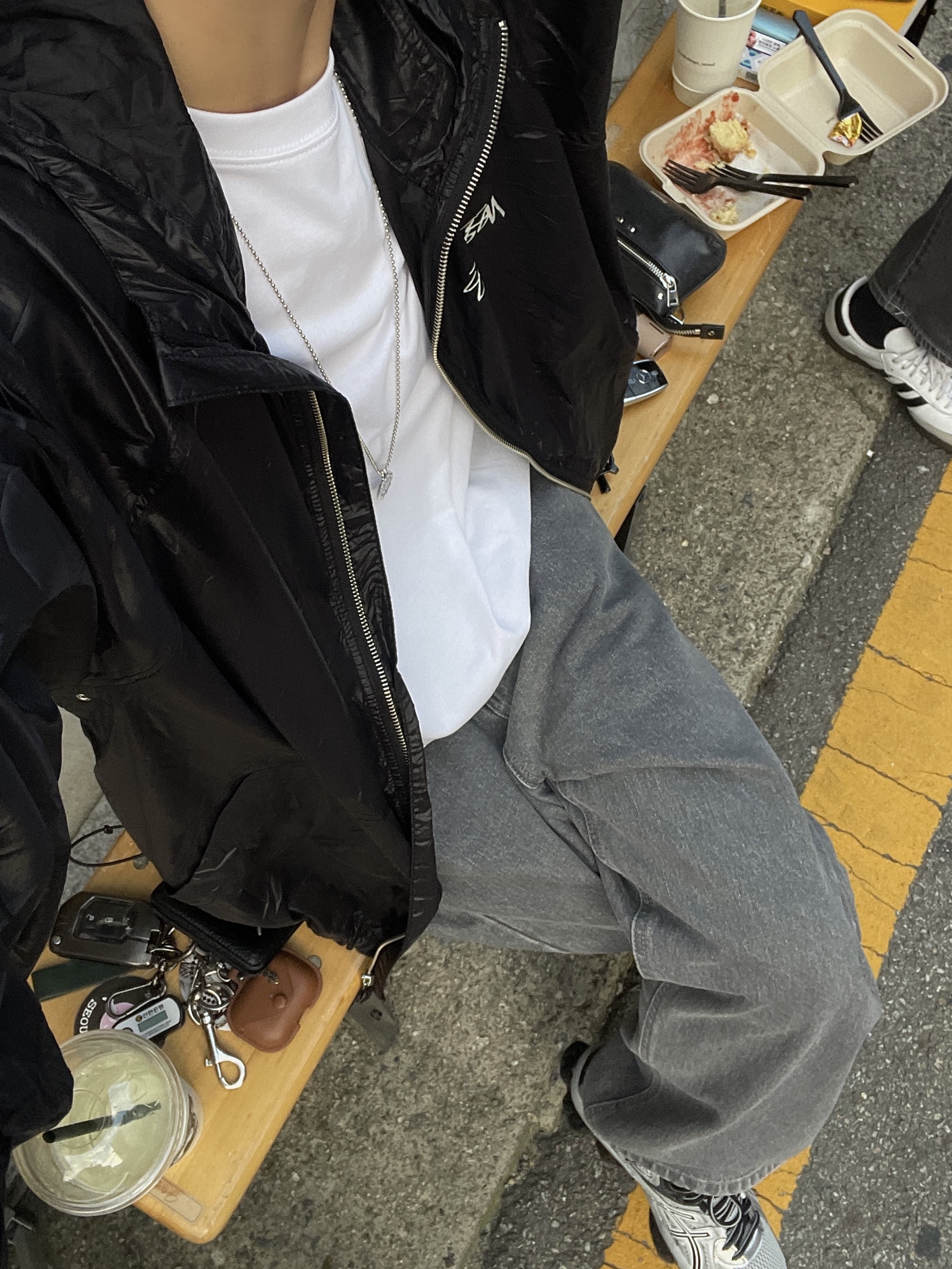 Stussy Beach Shell Wrinkled Nylon Jacket Black, Asics Gel-Quantum Kinetic Mid Grey Pure Silver 착용 스타일 - 3