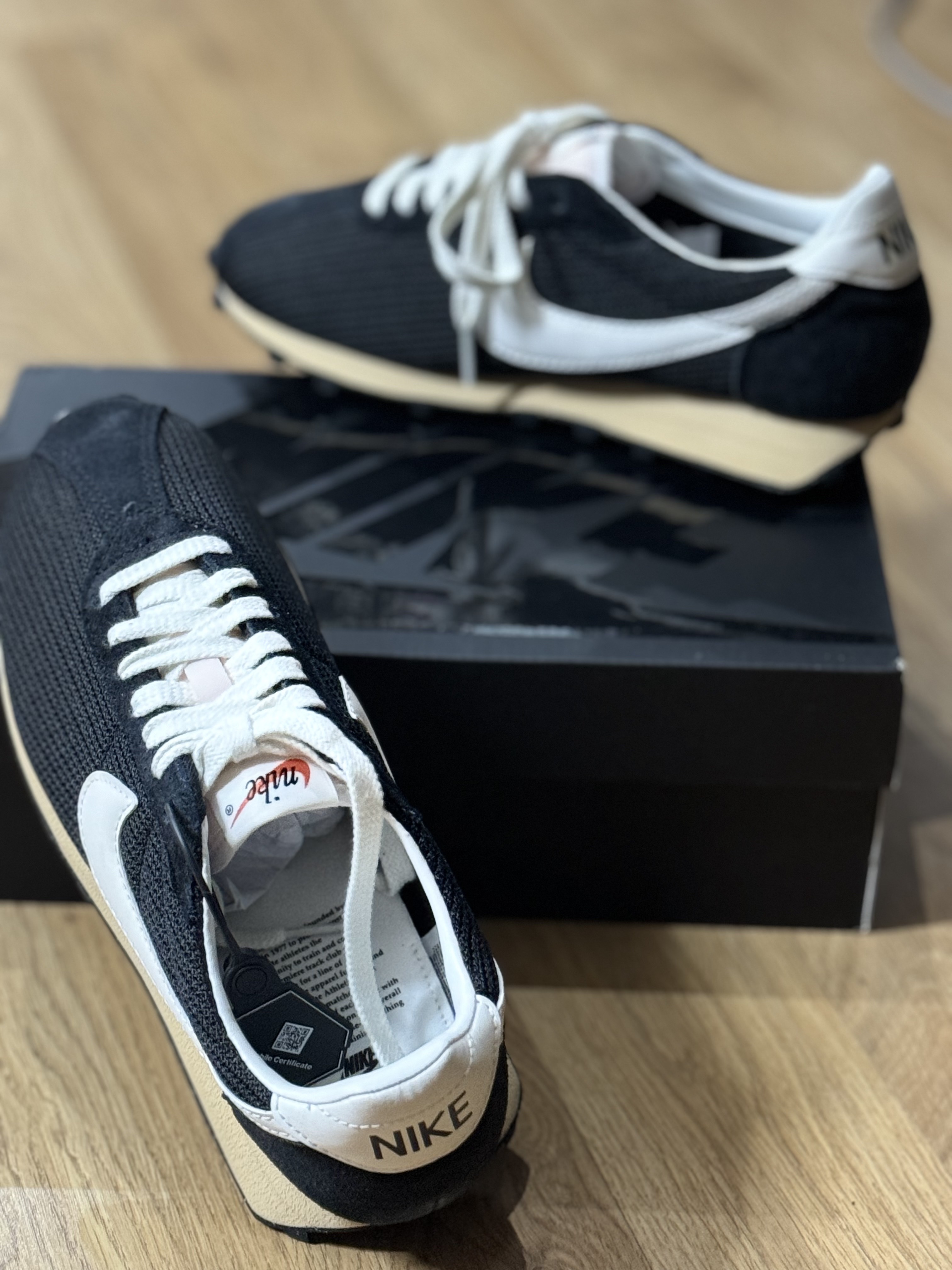 Nike LD-1000 SP Black and Sail 착용 스타일