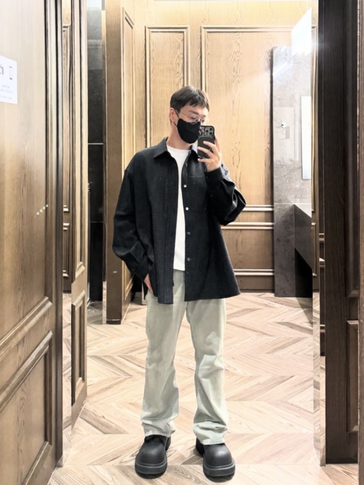 Wooyoungmi Wool Check Shirt Black - 24FW, Wooyoungmi Straight Denim Pants Mint - 23FW 착용 스타일 - 1