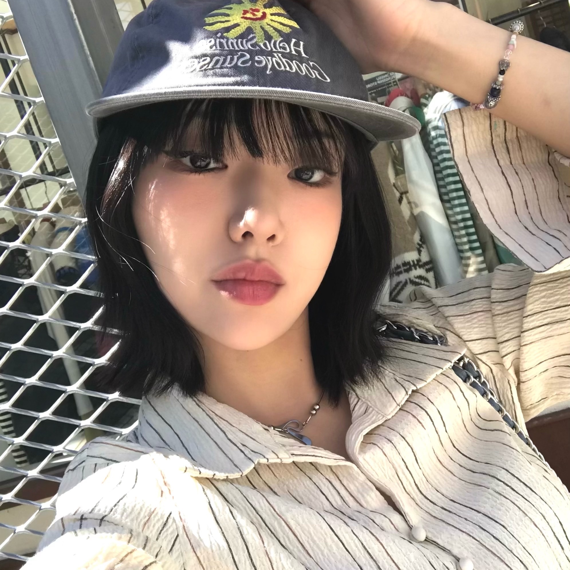 HS x Hank Relaxed Fit Cap Charcoal 착용 스타일 - 3