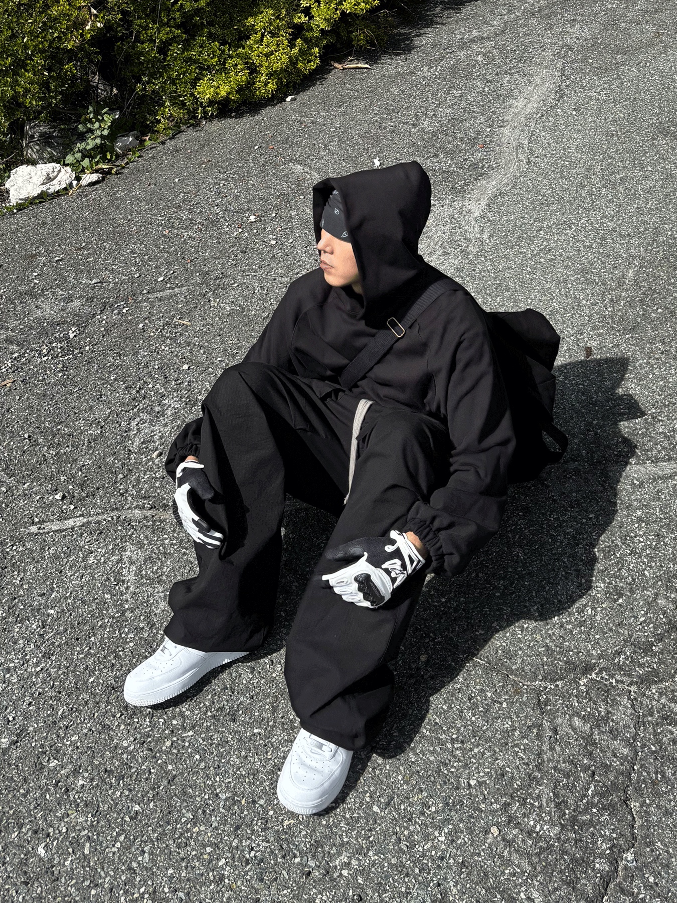 Nike Air Force 1 '07 Low White, Wapworks Wide Safety Cargo Pants Black 착용 스타일 - 1