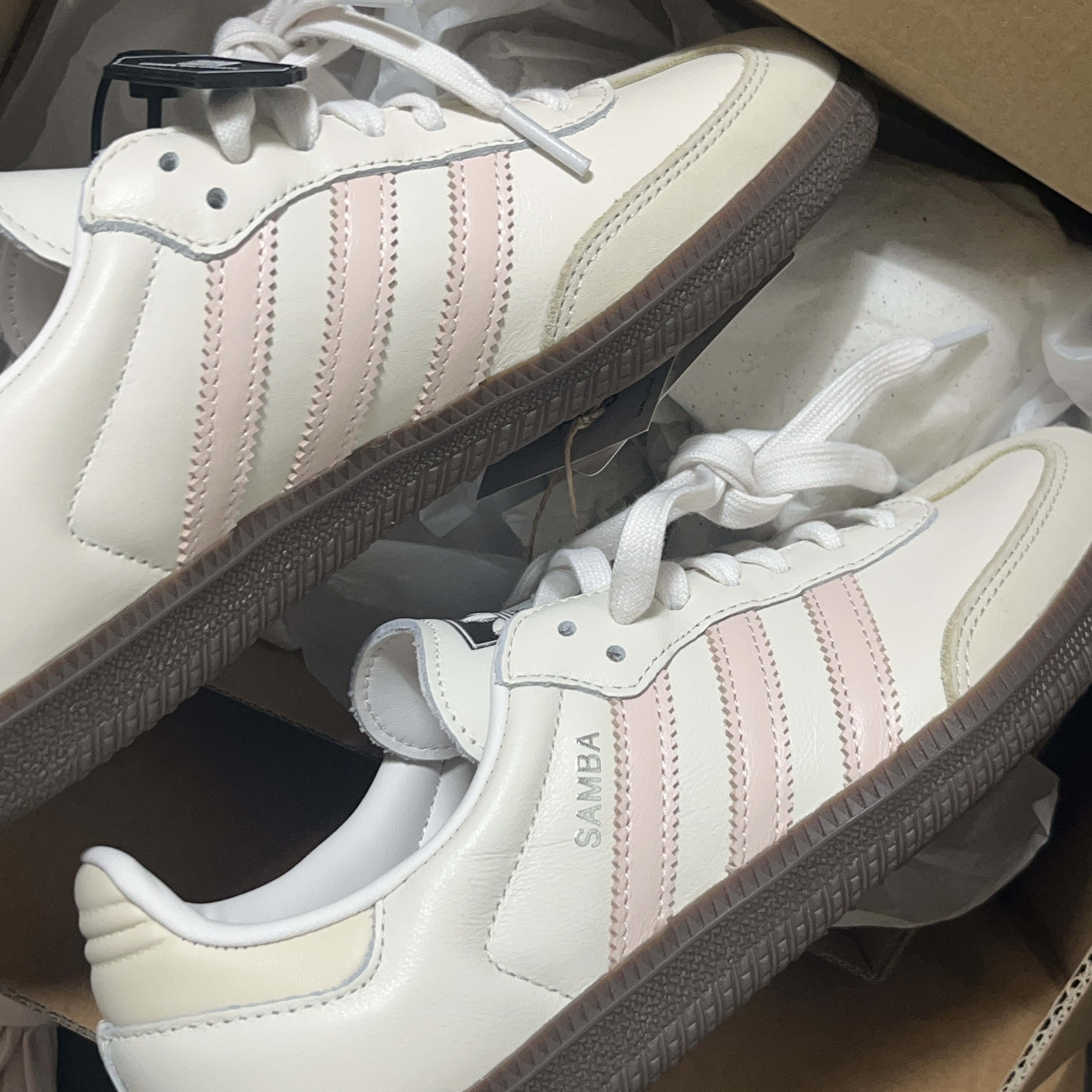 (W) Adidas Samba OG Cloud White Wonder Quartz 착용 스타일