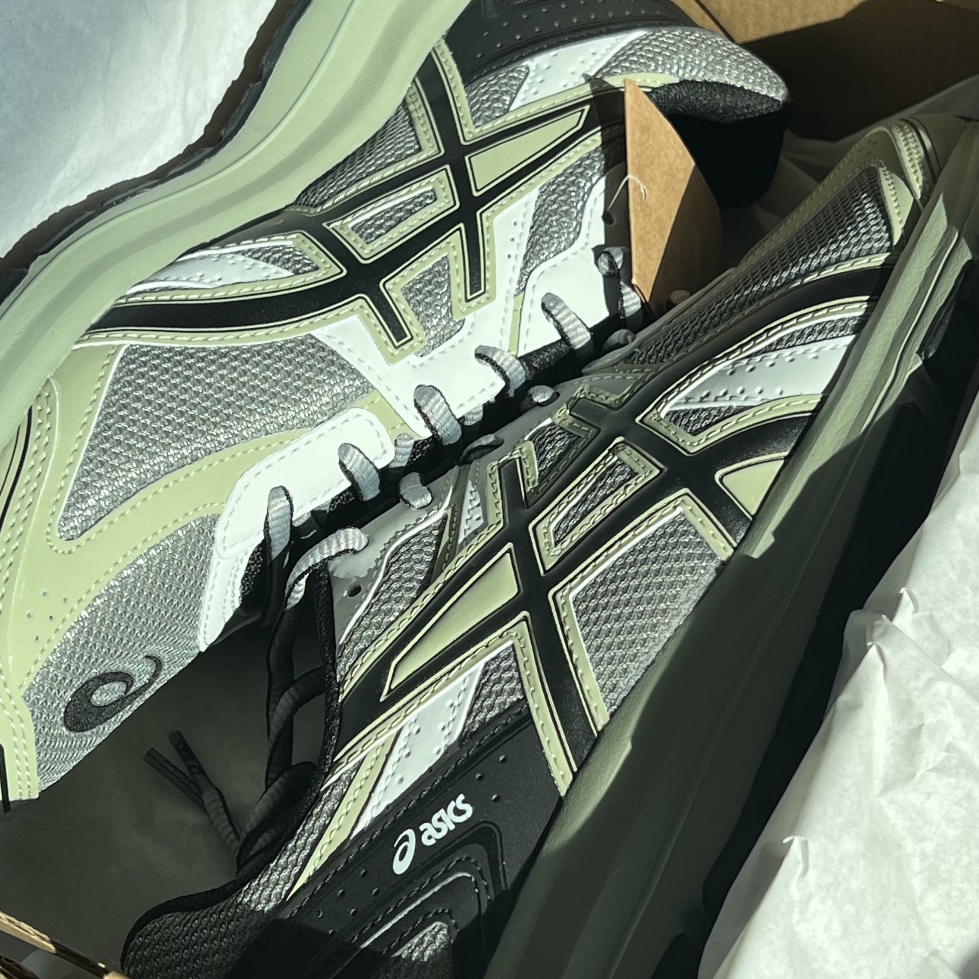 Asics Jog 100 S Sheet Rock - 2E Wide 착용 스타일