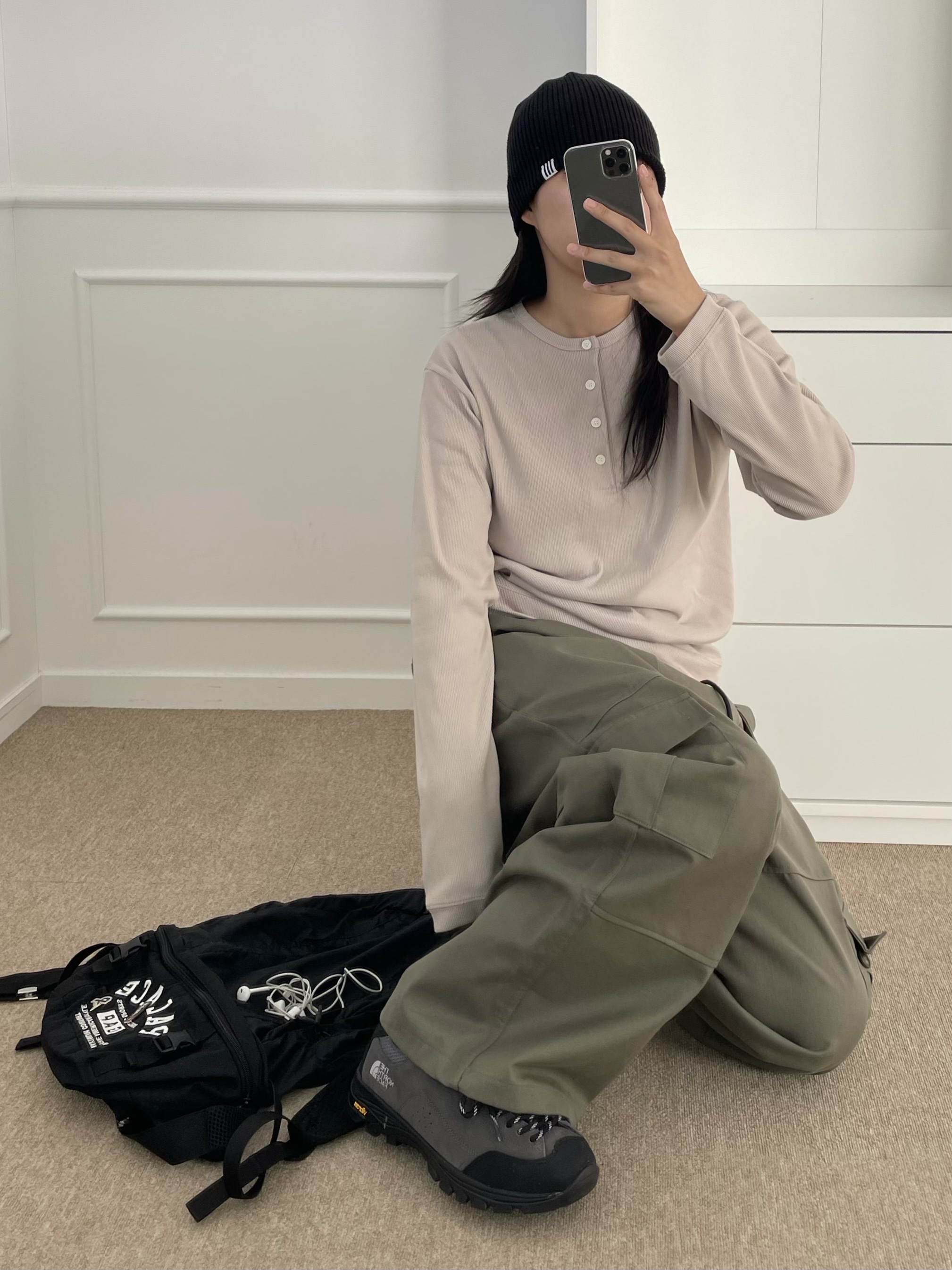 Palace x Gap Backpack Black - 24SS 착용 스타일 - 3