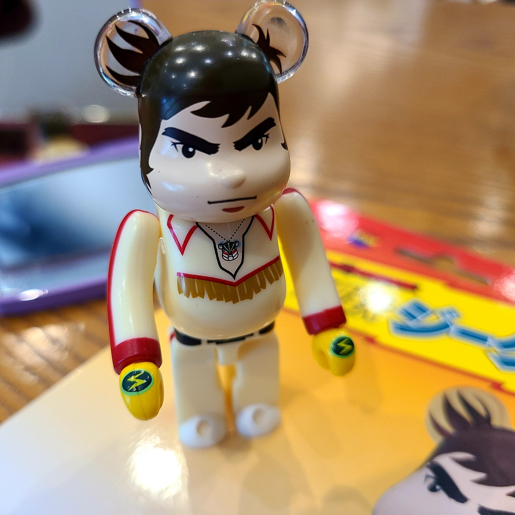Bearbrick Koutetsu Jeeg Shiba Hiroshi 100% 착용 스타일 - 1