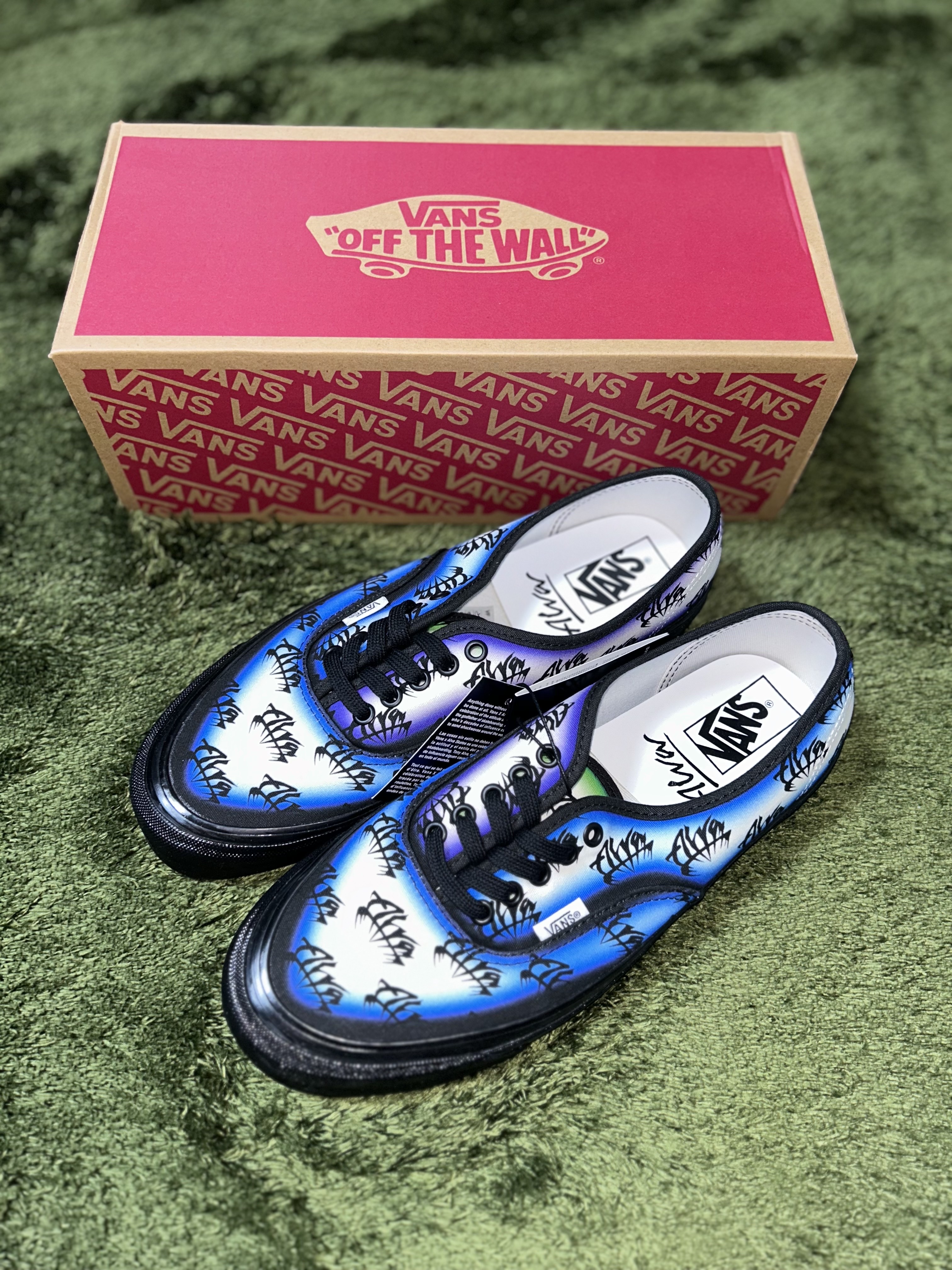 Vans x Alva Skates Authentic 44 DX Anaheim Factory Halo Multi 착용 스타일 - 1