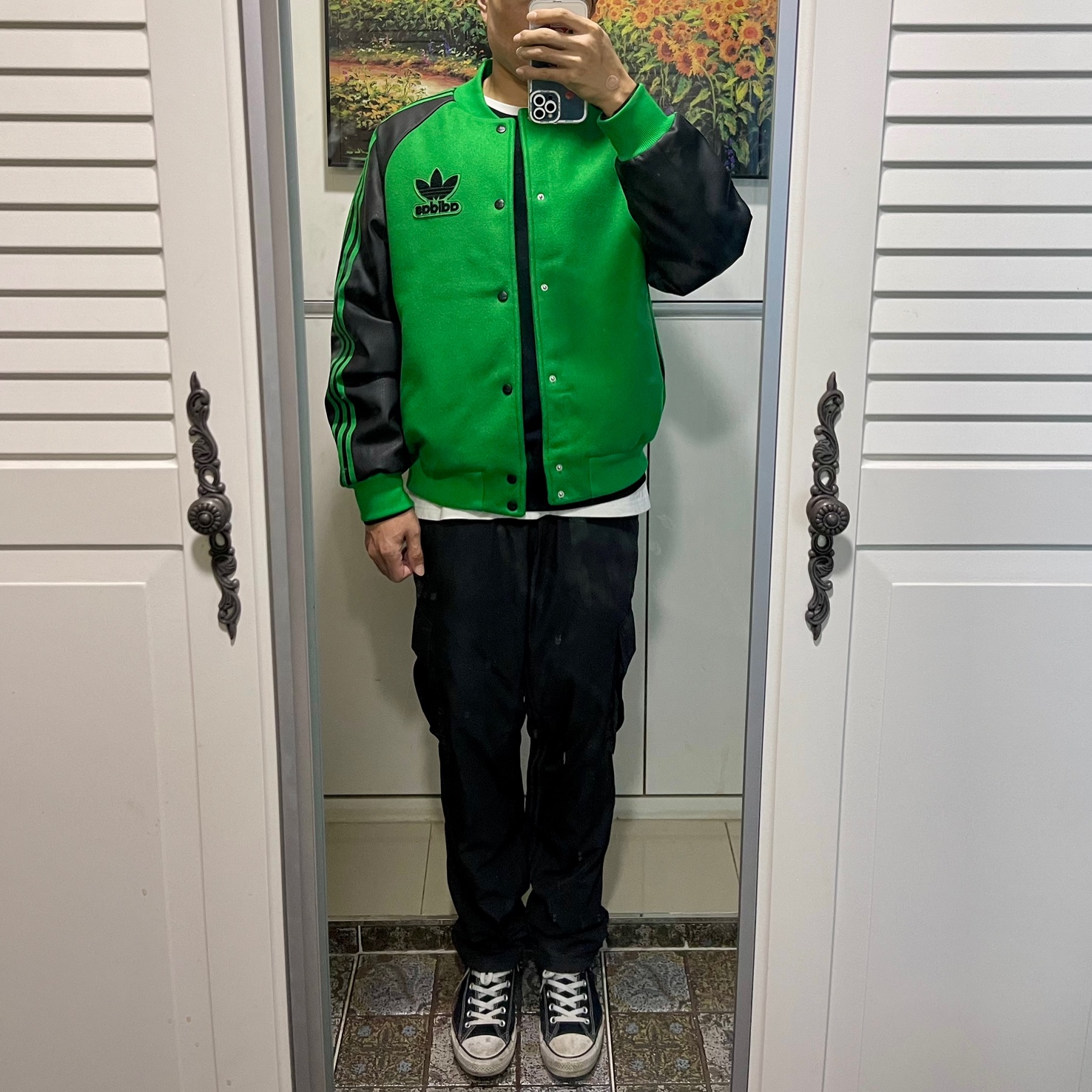 Adidas SST Bomber Jacket Green Black - KR Sizing 착용 스타일
