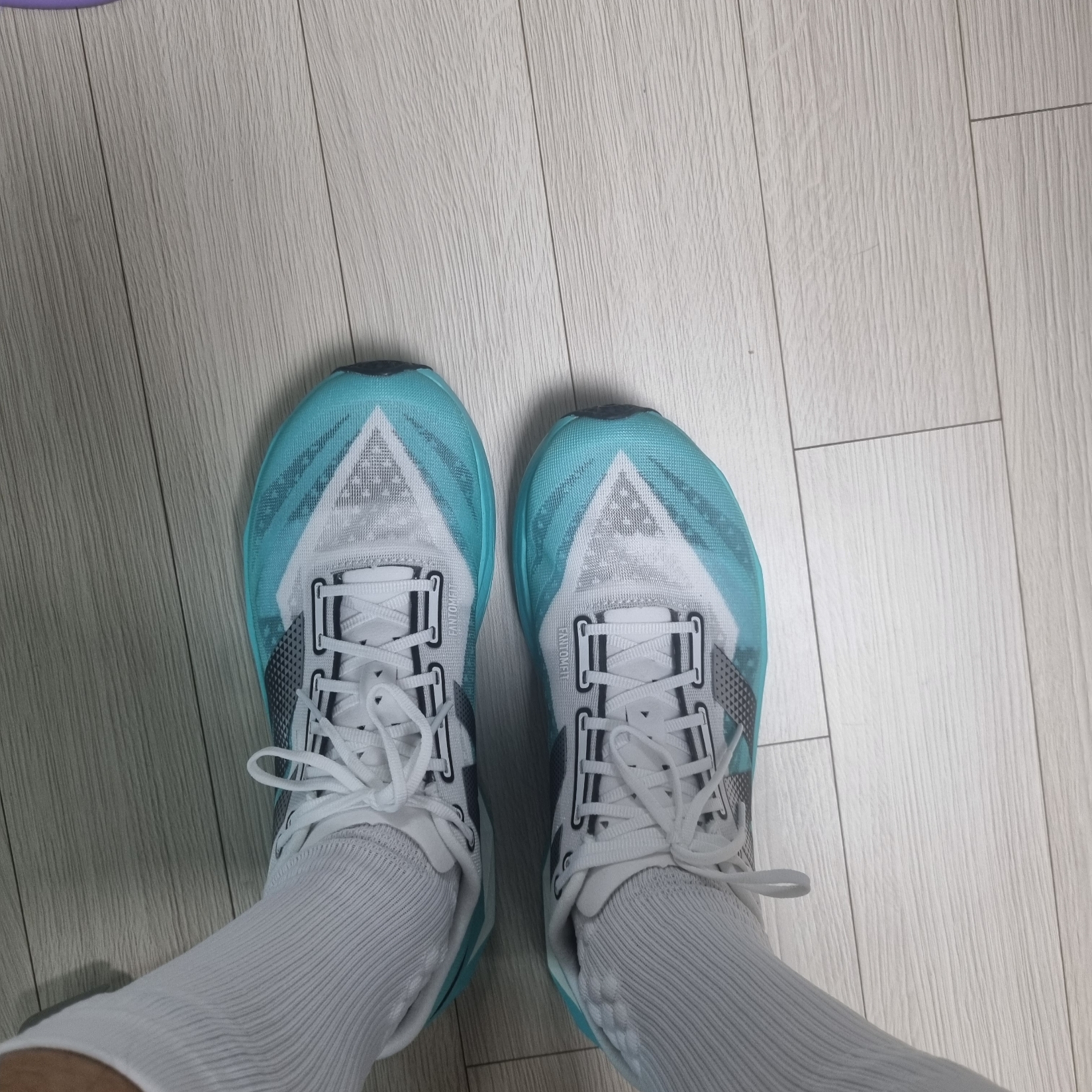 New Balance Fuelcell Supercomp Elite v4 Cyber Jade White - D Standard 착용 스타일 - 1