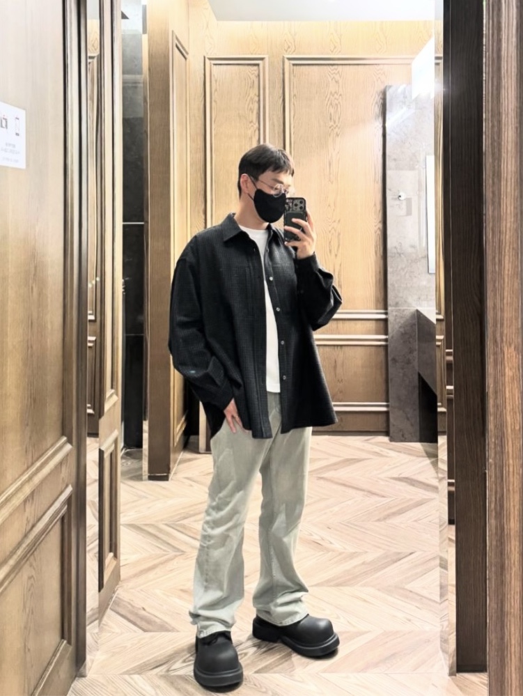 Wooyoungmi Wool Check Shirt Black - 24FW, Wooyoungmi Straight Denim Pants Mint - 23FW 착용 스타일 - 2