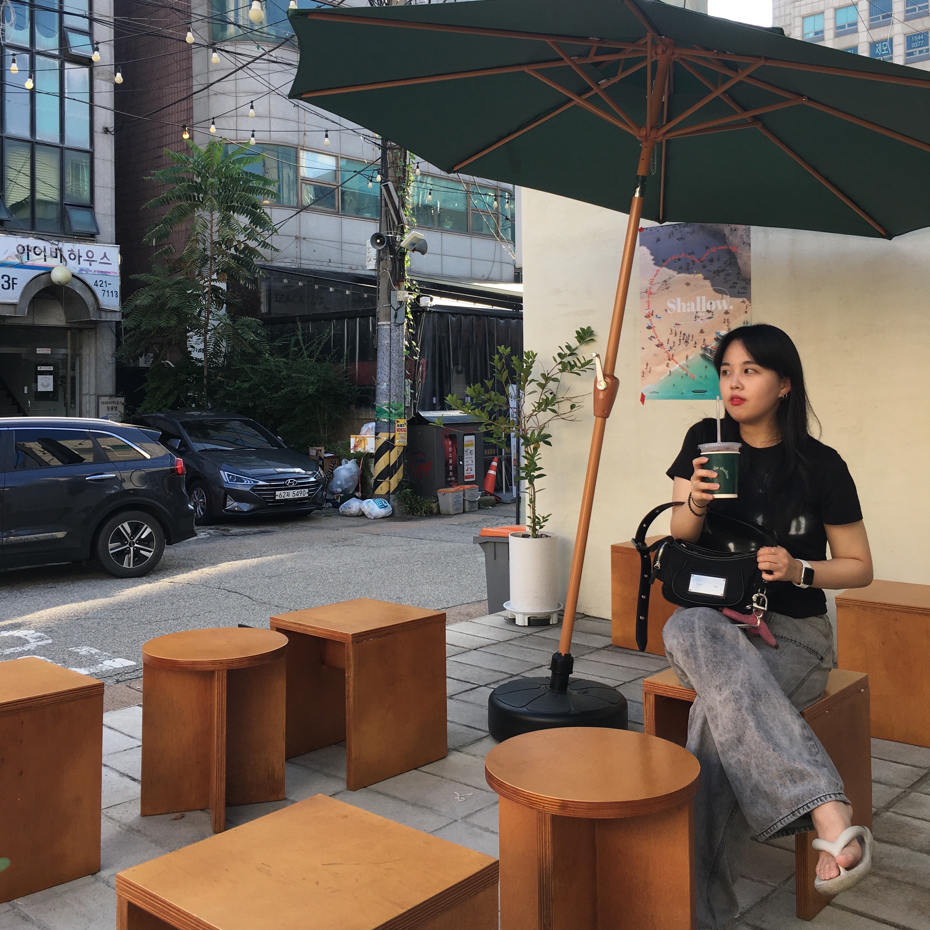 (W) Matin Kim Matin Blurred Logo Crop Top Black, Matin Kim Madeleine Round Bag Black 착용 스타일