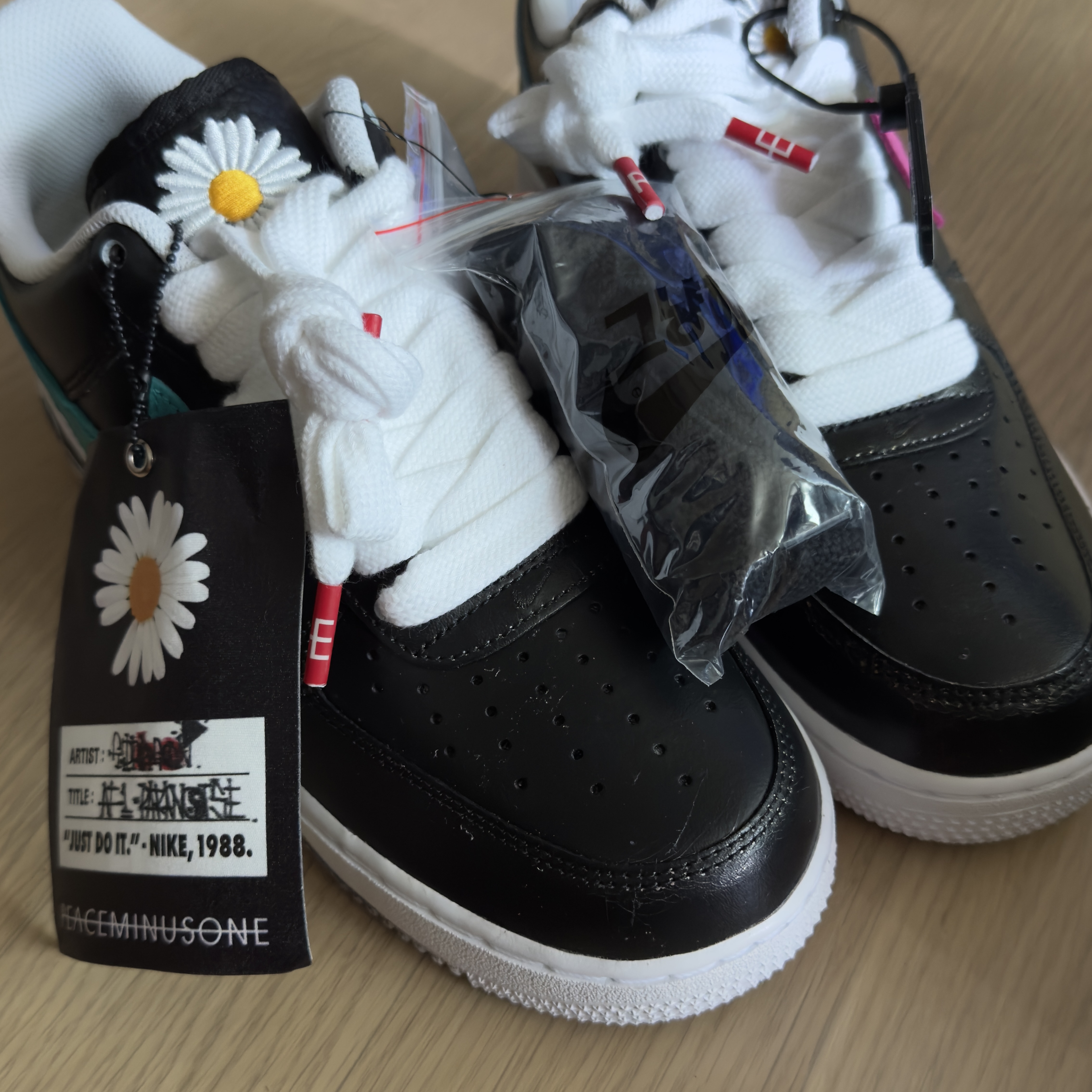 Nike x Peaceminusone Air Force 1 Low Para-Noise 3.0 Black and Multicolor 착용 스타일 - 1
