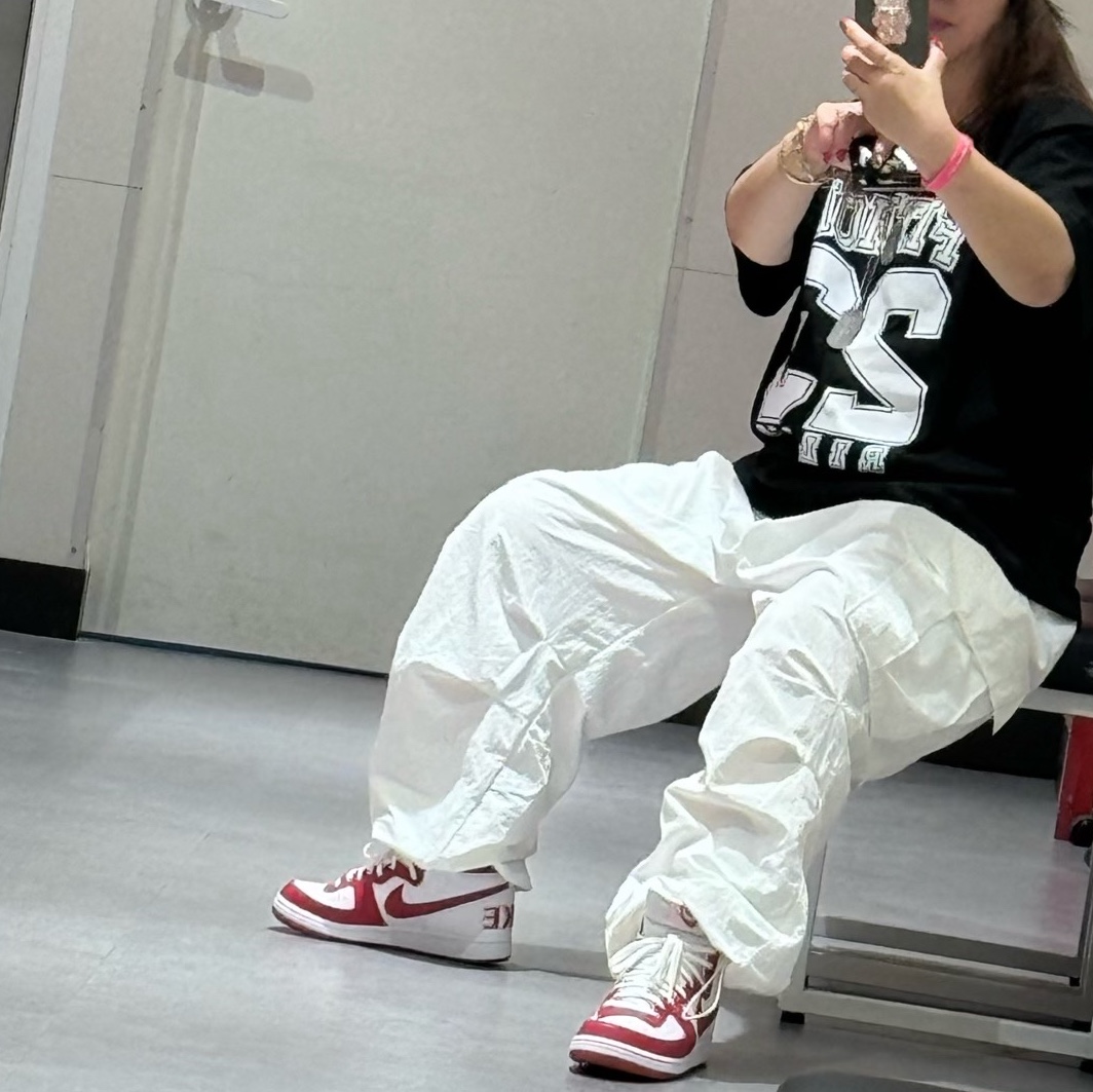 Nike Terminator High University Red and White 착용 스타일