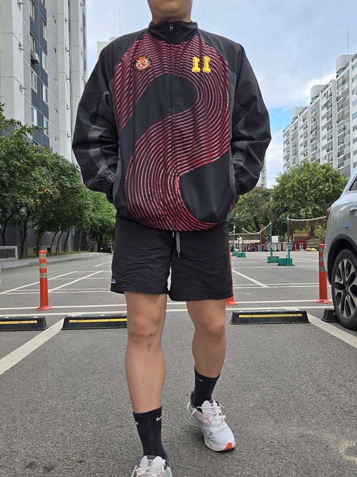 Supreme S Logo Track Jacket Black - 24FW 착용 스타일 - 1