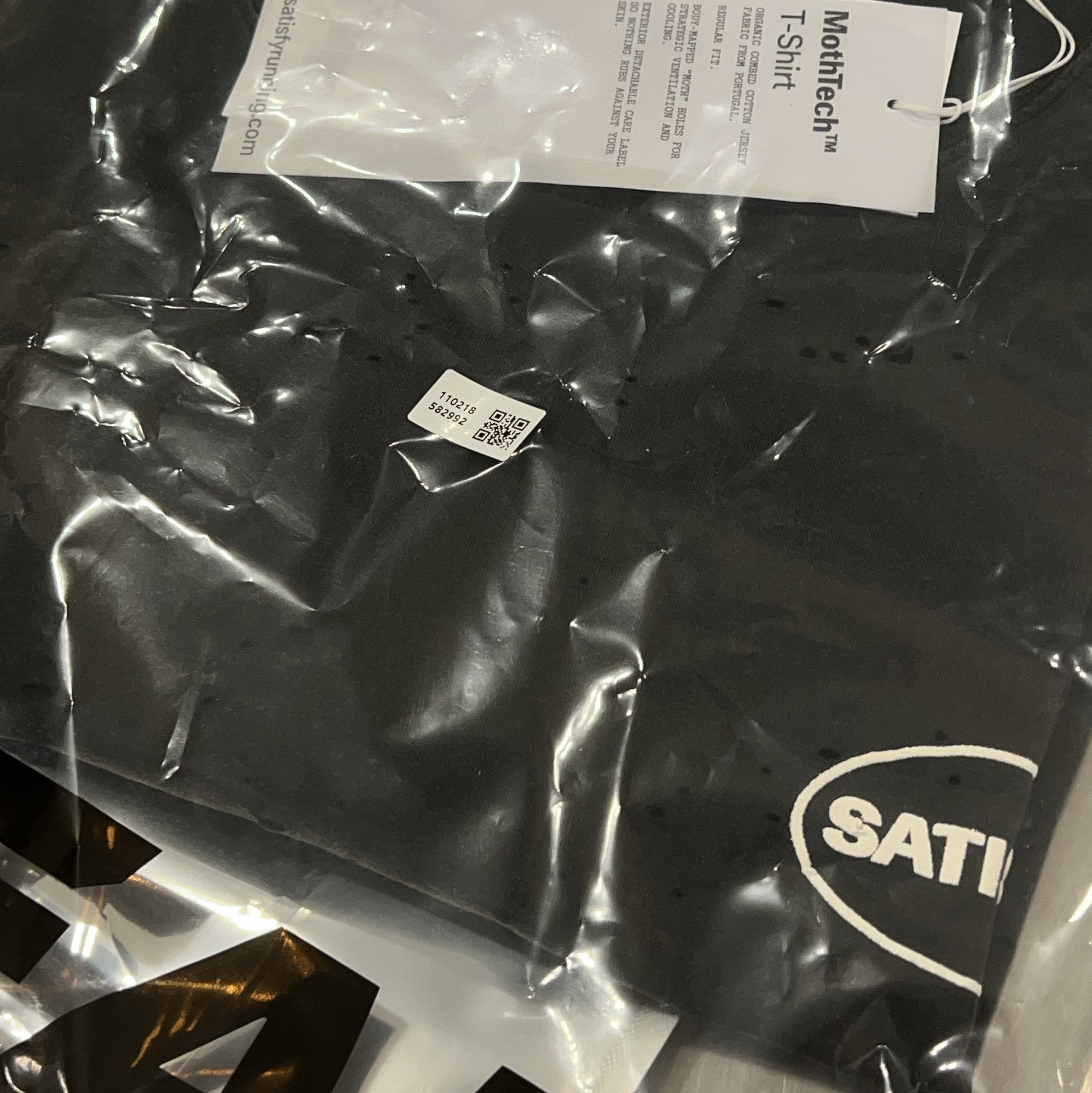 Satisfy Mothtech T-Shirt Aged Black 착용 스타일 - 6