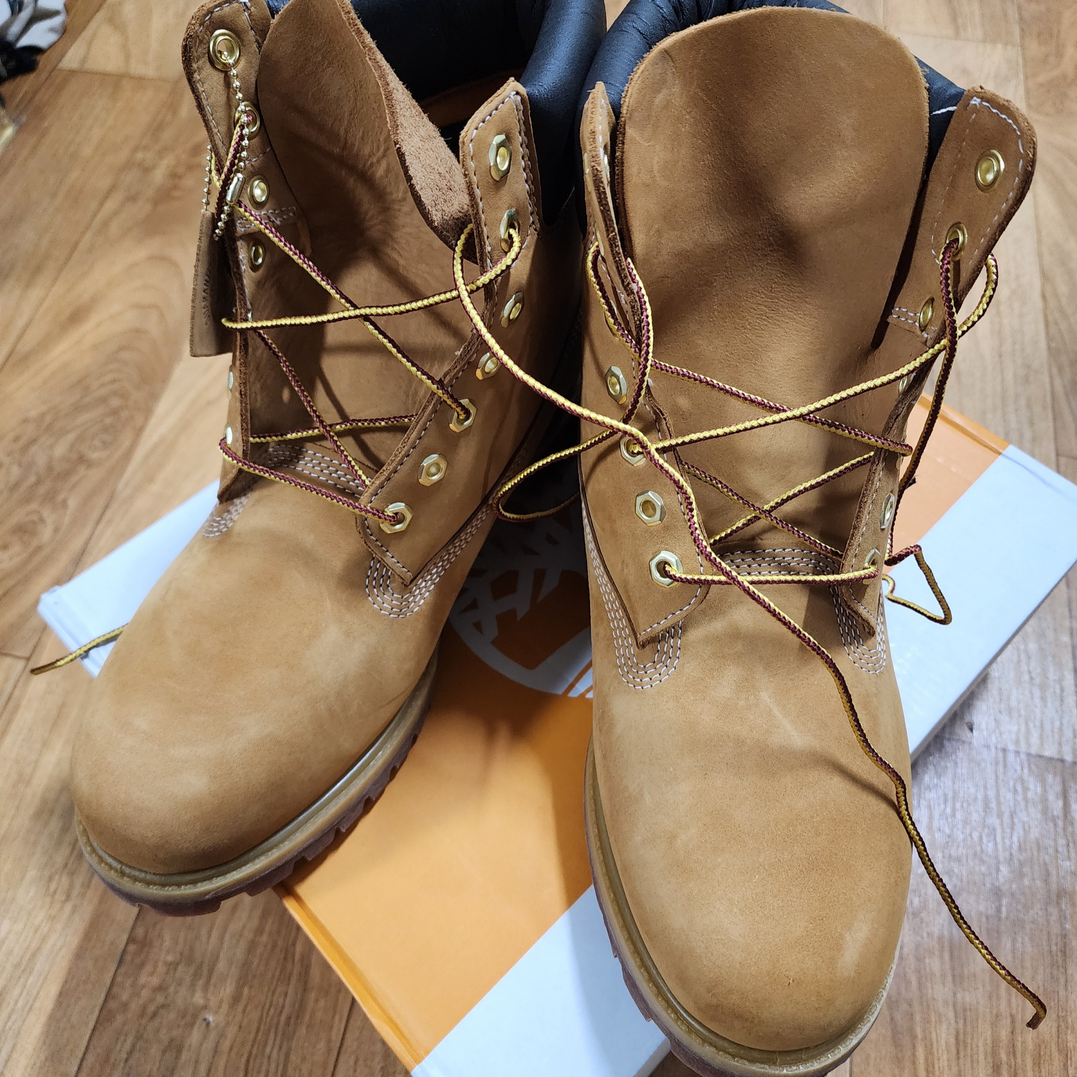Timberland Premium 6 inch Waterproof Boot Wheat Nubuck - Wide 착용 스타일