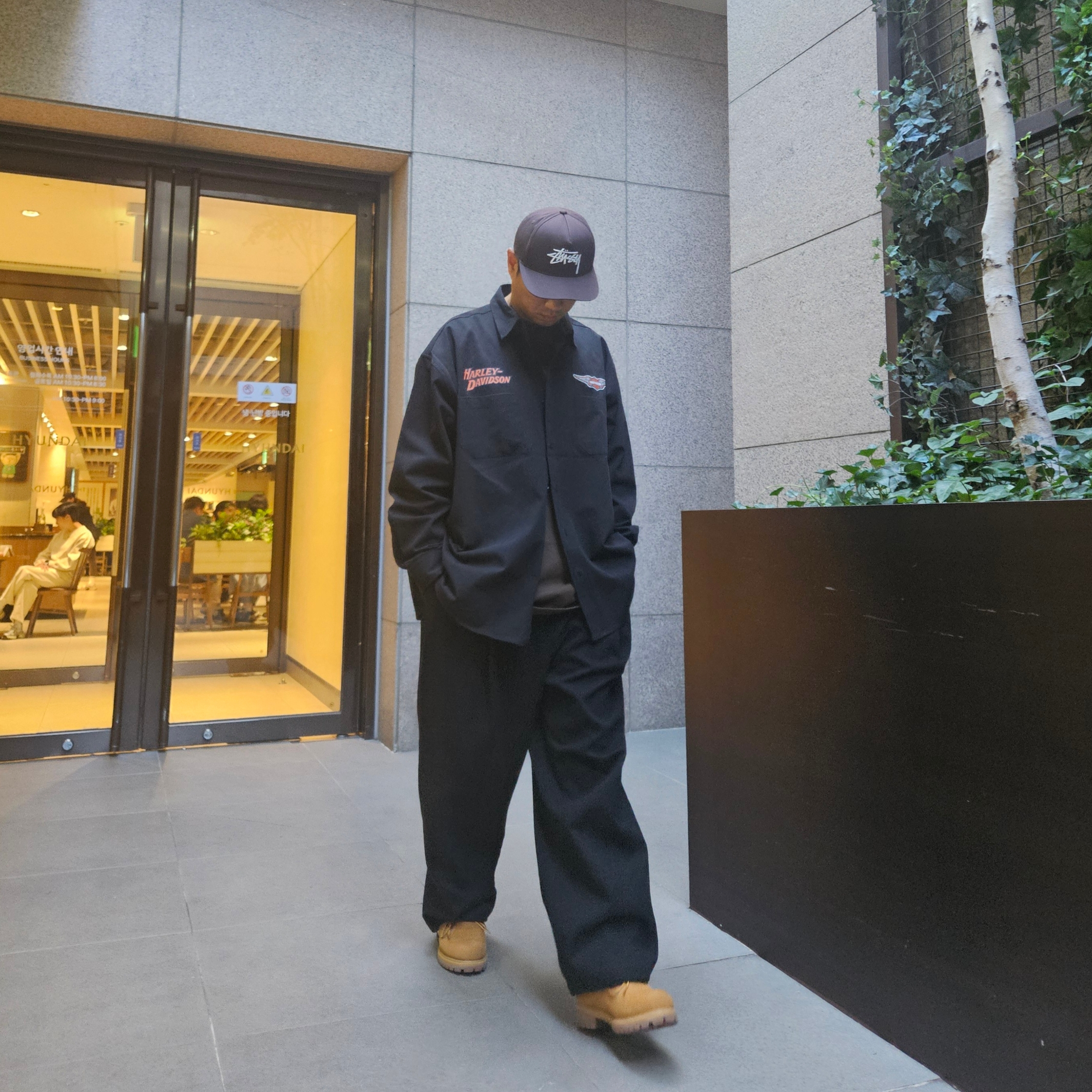 Stussy Big Stock Point Crown Cap Brown, Timberland Premium 6 inch Waterproof Boot Wheat Nubuck - Medium 착용 스타일 - 2