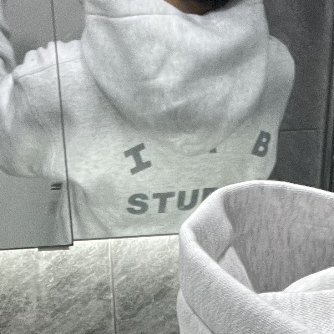 IAB Studio Hoodie Light Gray 착용 스타일 - 1