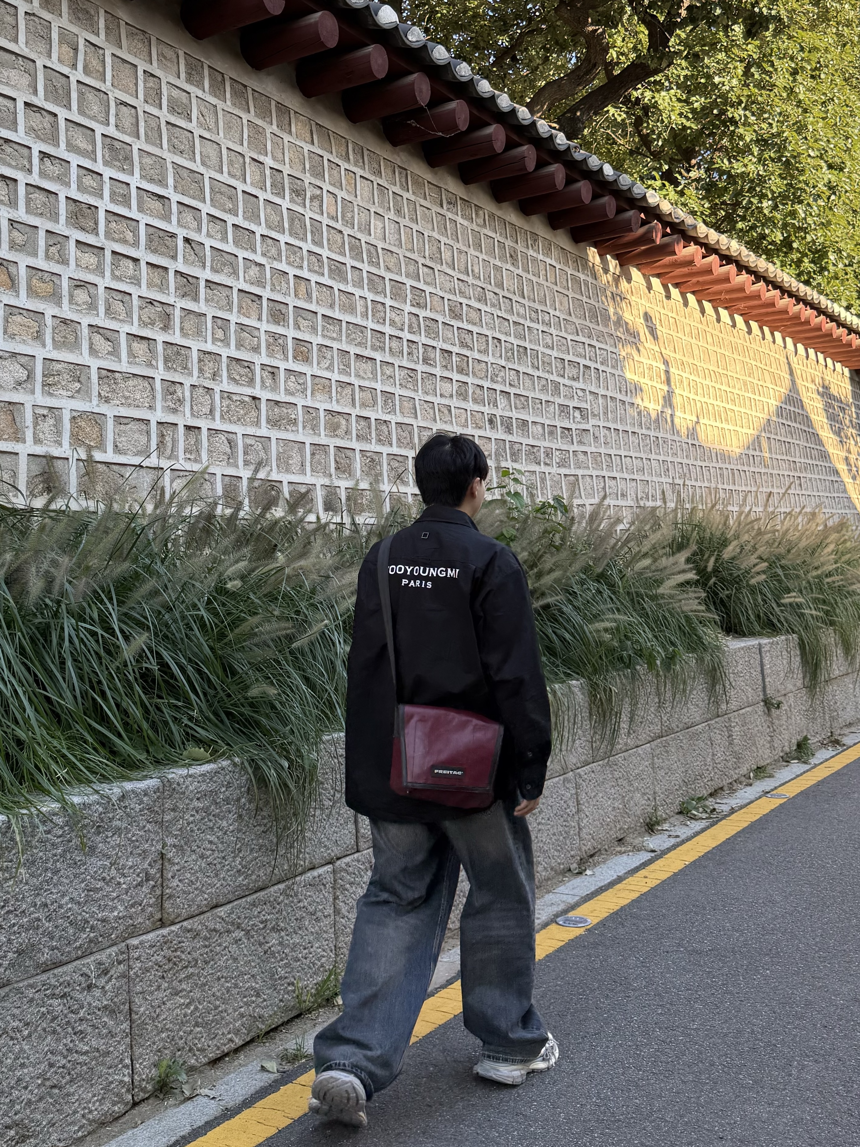Wooyoungmi Cotton Back Logo Shirt Black - 24SS, Balenciaga 3XL Sneakers Light Beige 착용 스타일 - 2