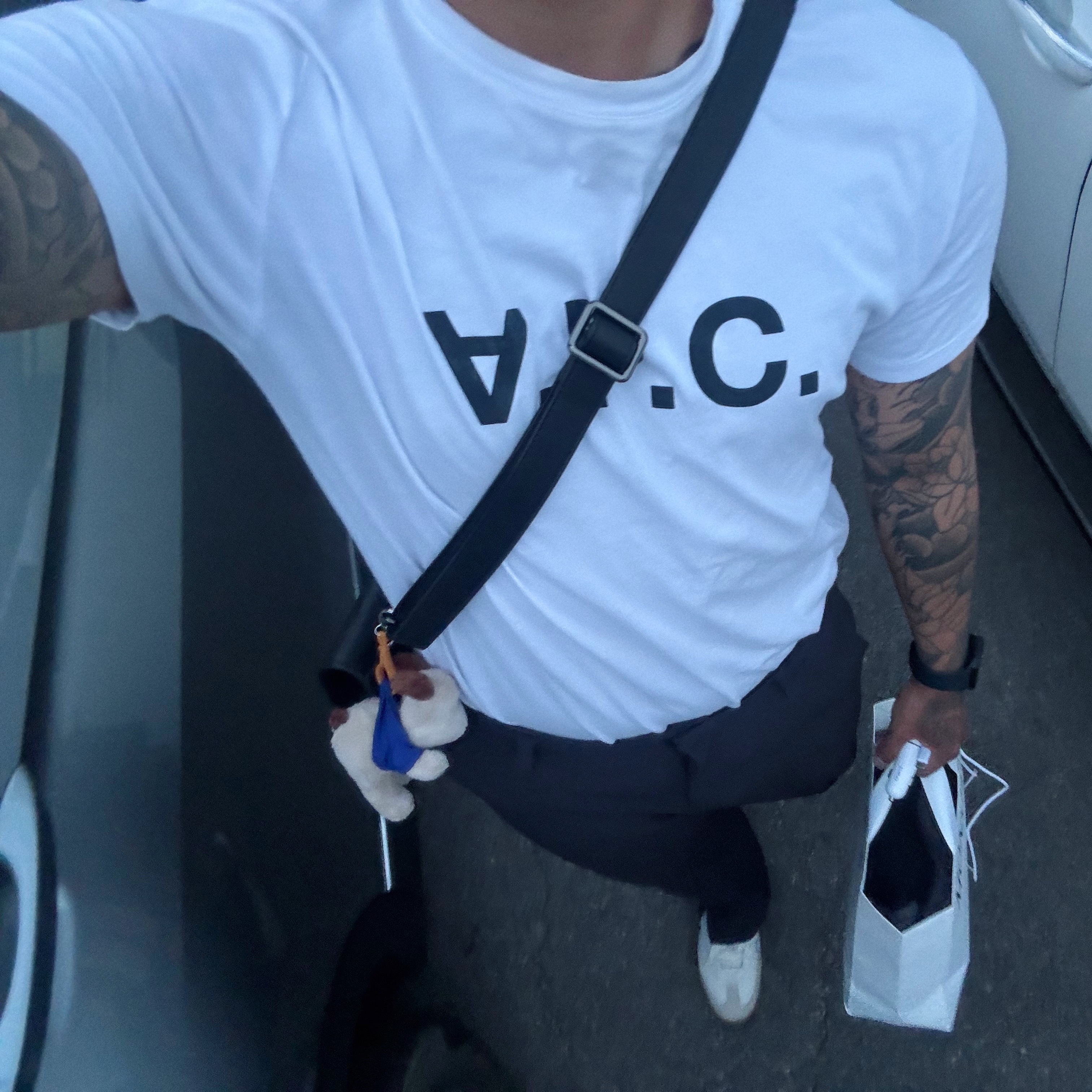 A.P.C. VPC T-Shirt White Dark Navy, Adidas Spezial Handball Shadow Brown Aluminium 착용 스타일