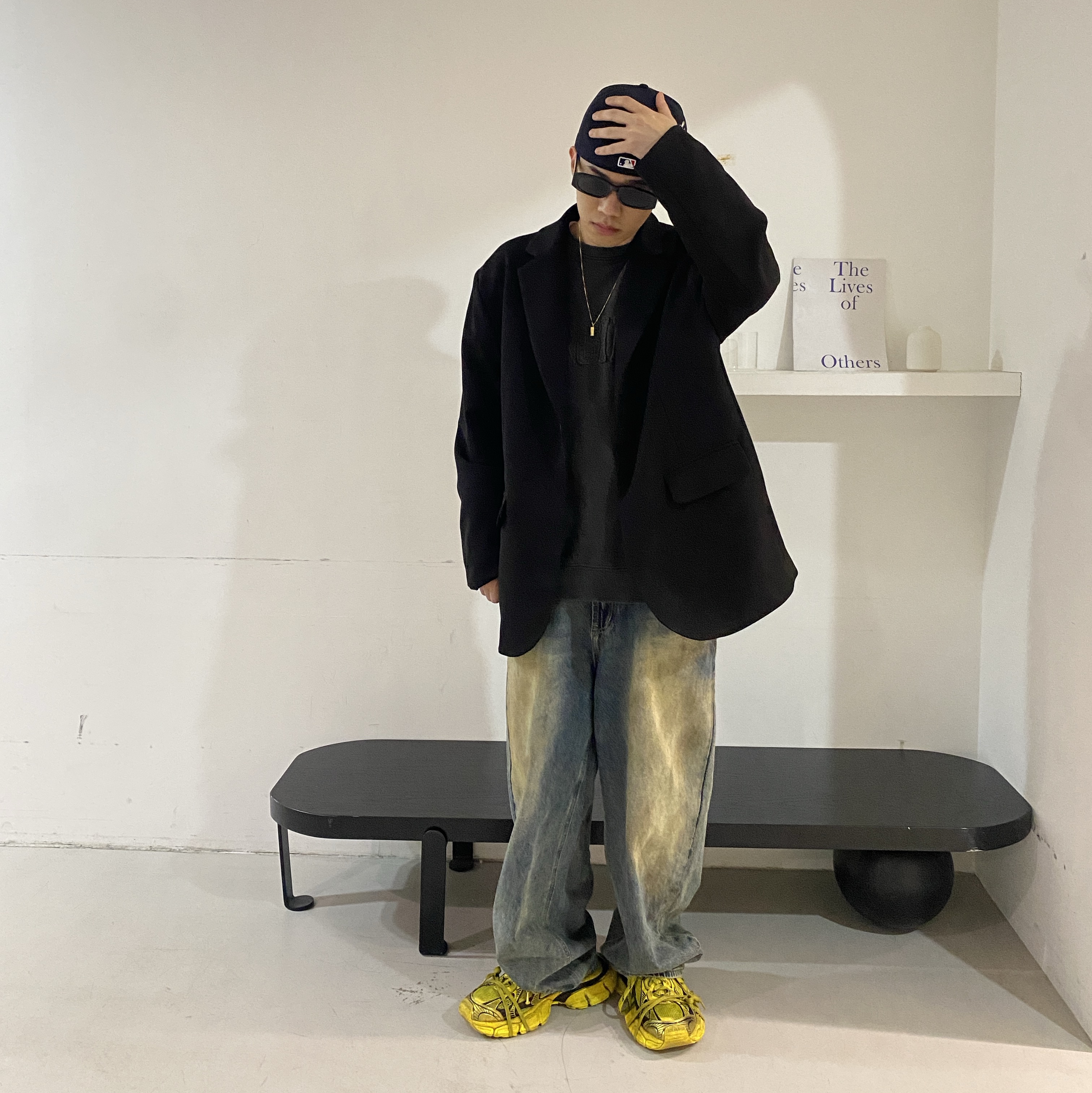 Balenciaga 3XL Sneakers Yellow Black 착용 스타일 - 3