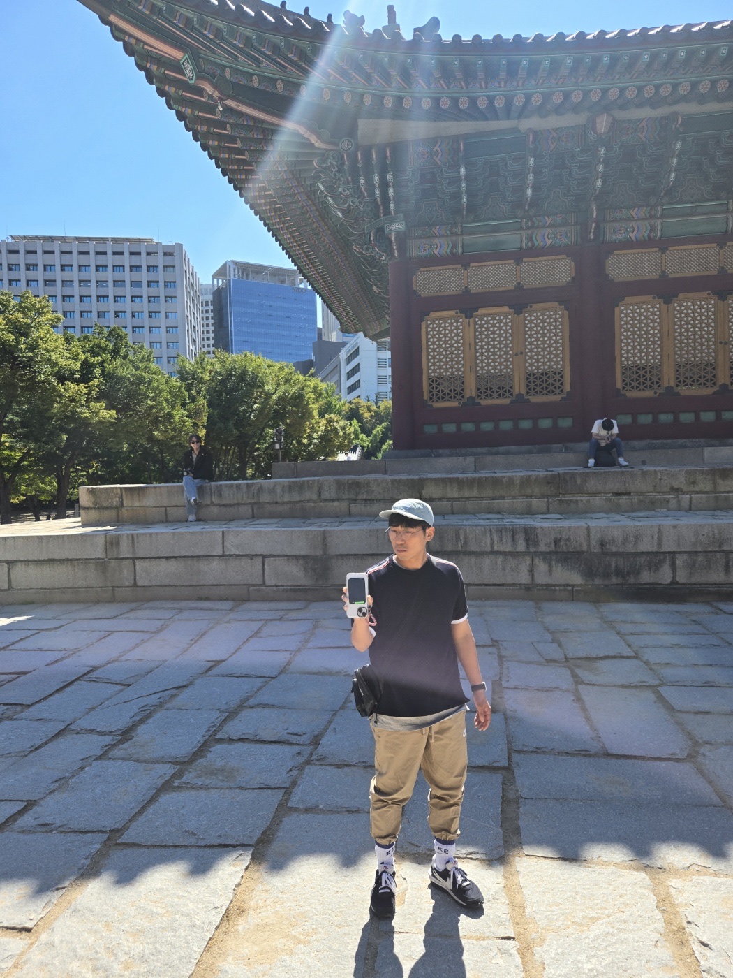 Thom Browne Classic Pique RWB Detailing T-Shirt Navy, Supreme Denim Camp Cap Mint - 24SS 착용 스타일 - 3