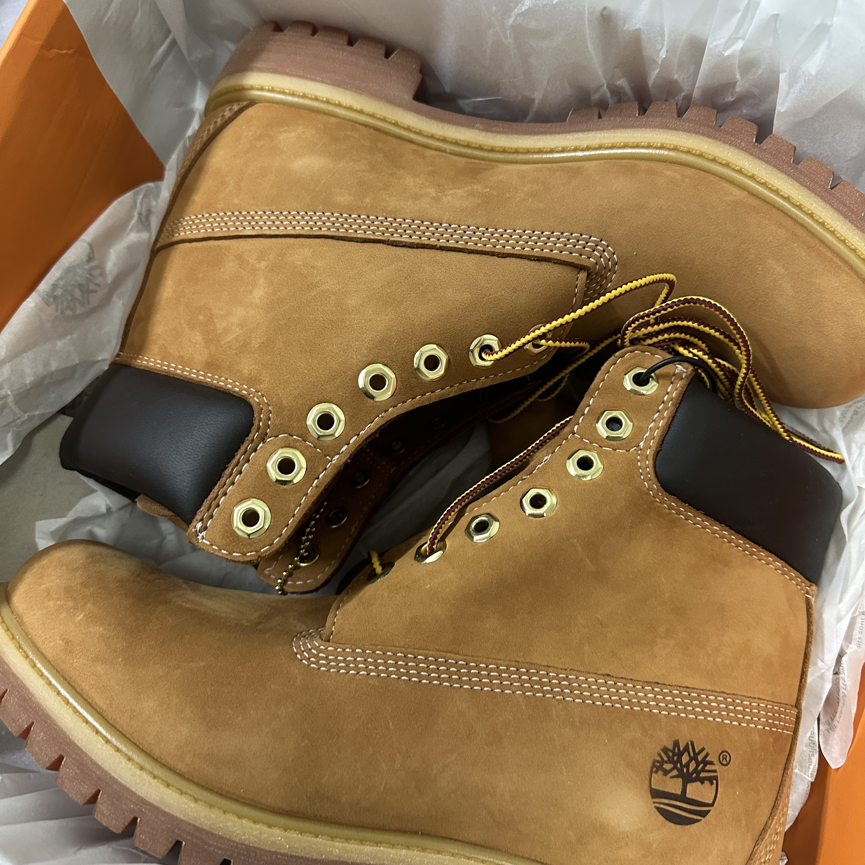Timberland Premium 6 inch Waterproof Boot Wheat Nubuck - Wide 착용 스타일