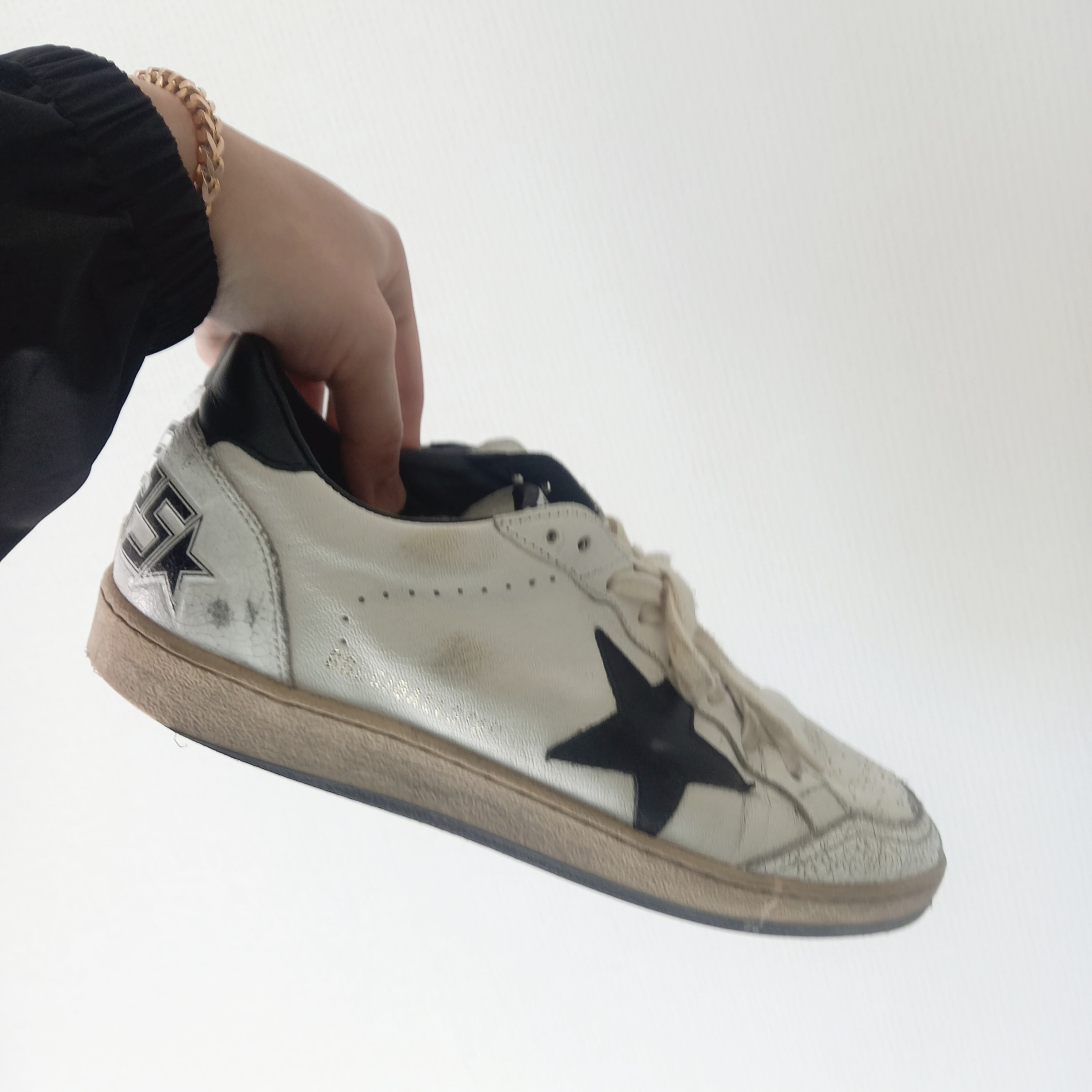 Golden Goose Ball Star White Black Leather Heel Tab Sneakers 착용 스타일 - 7