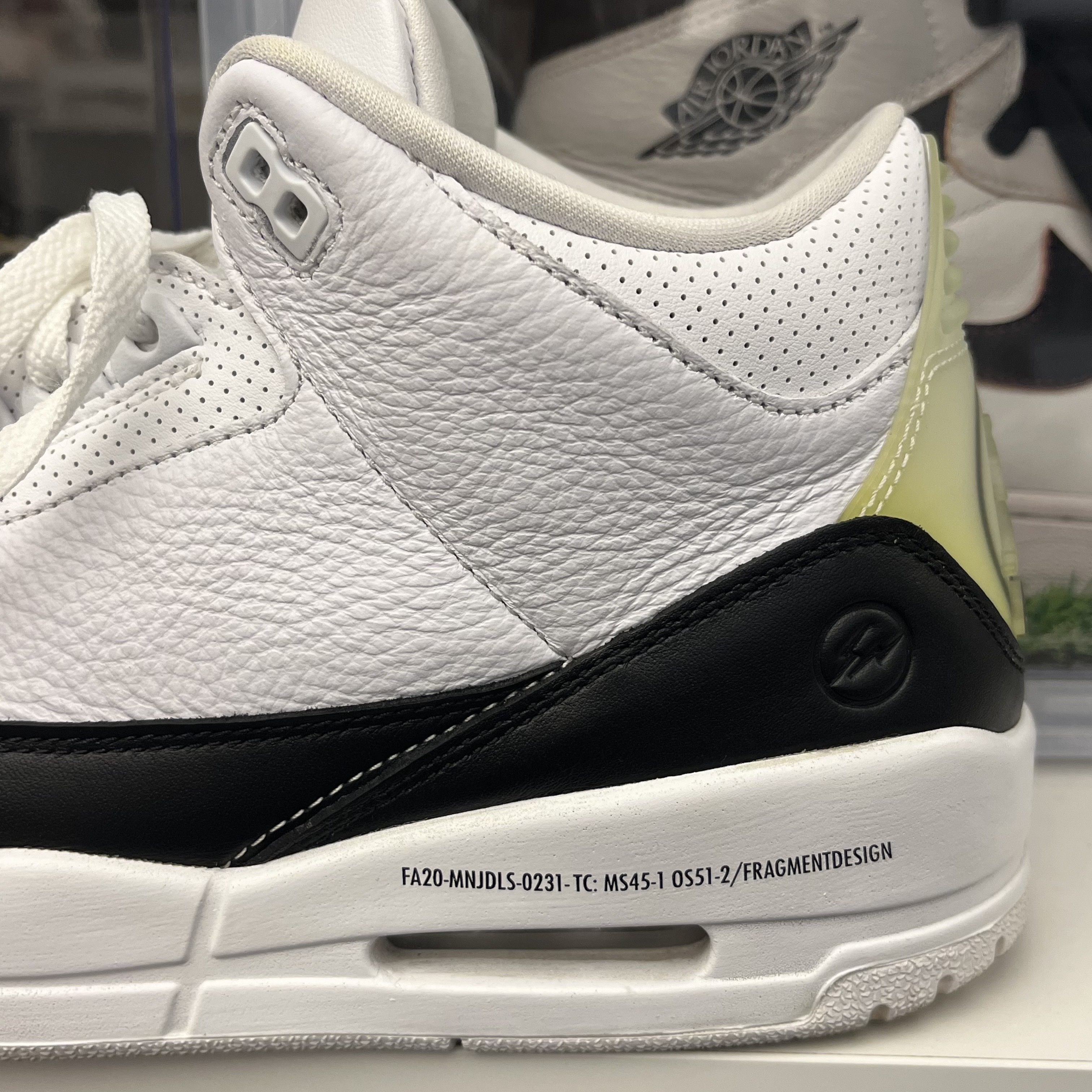 Jordan 3 x Fragment Retro SP White Black 착용 스타일 - 1